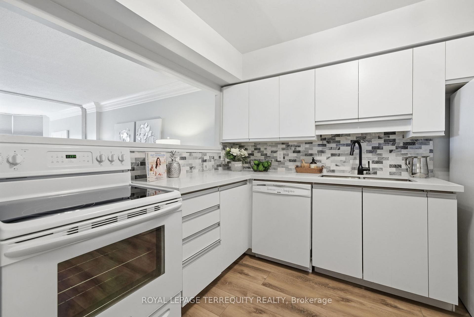 Photo 8 of Unit 1123, 1880 Valley Farm Road, Pickering, Town Centre — HOMEH