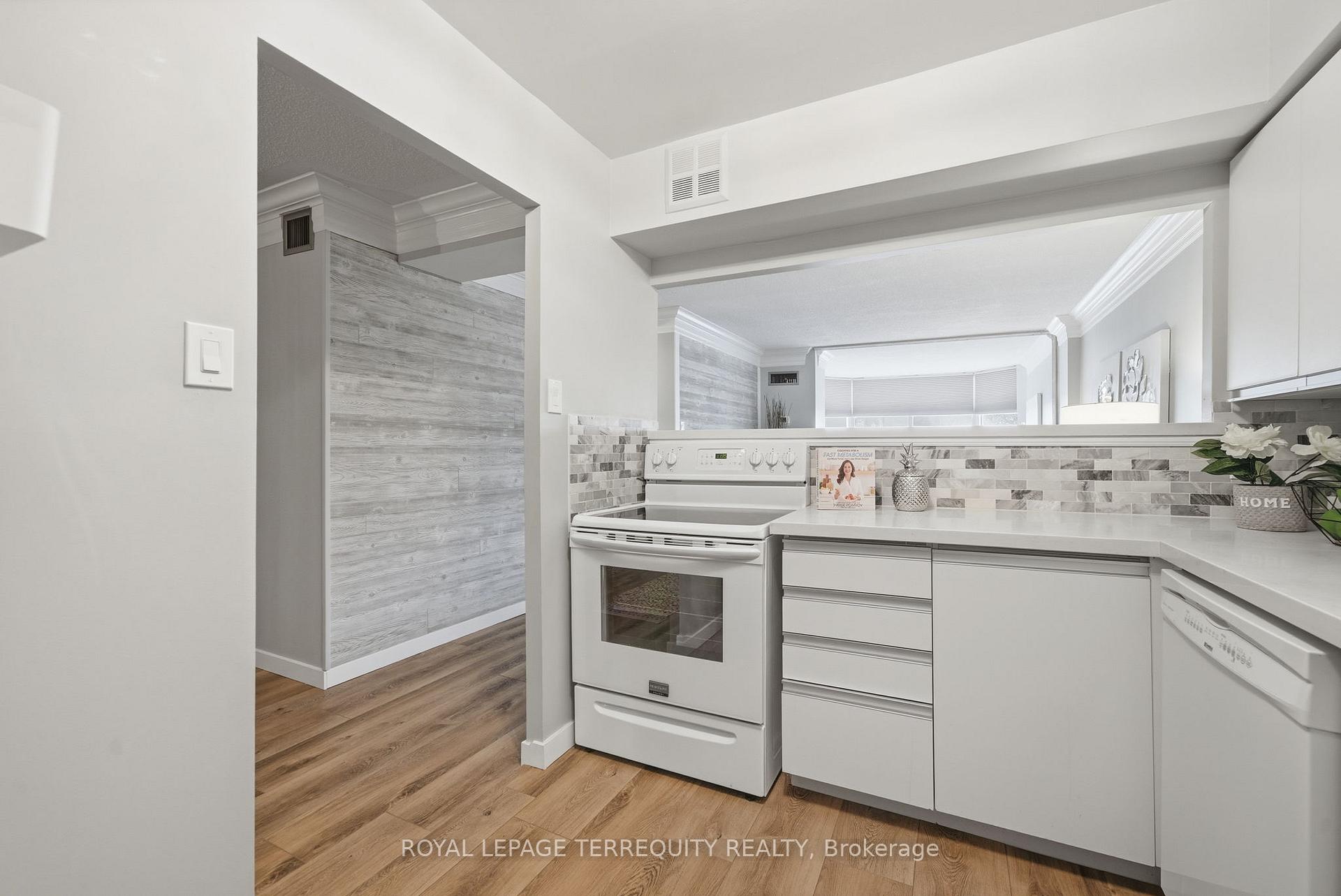 Photo 10 of Unit 1123, 1880 Valley Farm Road, Pickering, Town Centre — HOMEH