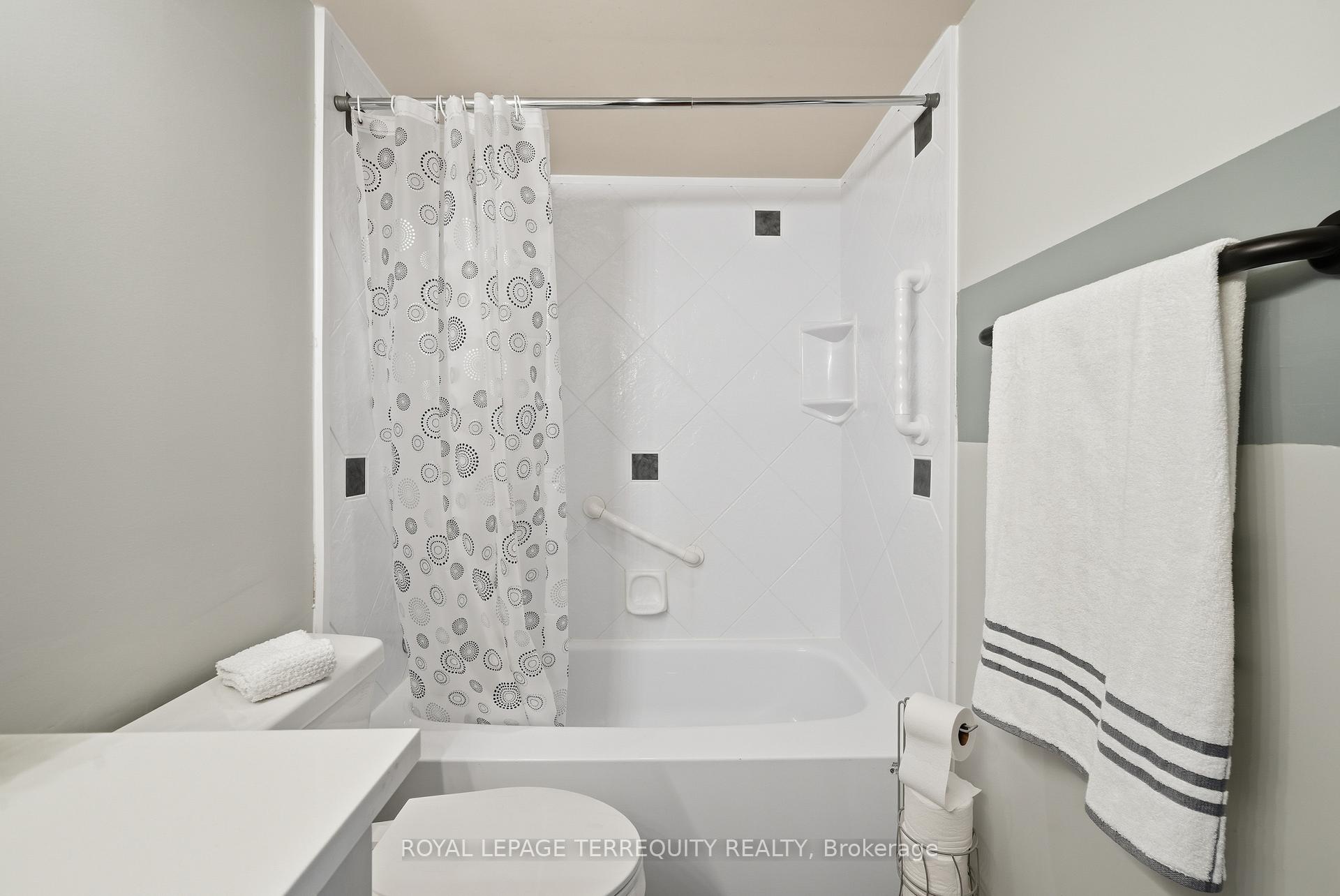 Photo 22 of Unit 1123, 1880 Valley Farm Road, Pickering, Town Centre — HOMEH