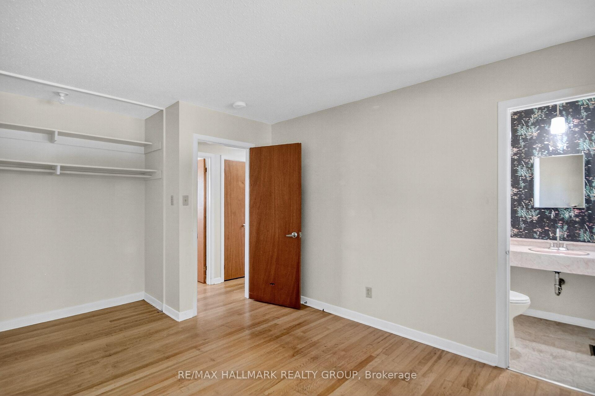 Photo 25 of 3 Sutton Place, Ottawa, City View/Skyline/Fisher Heights/Parkwood Hills — HOMEH