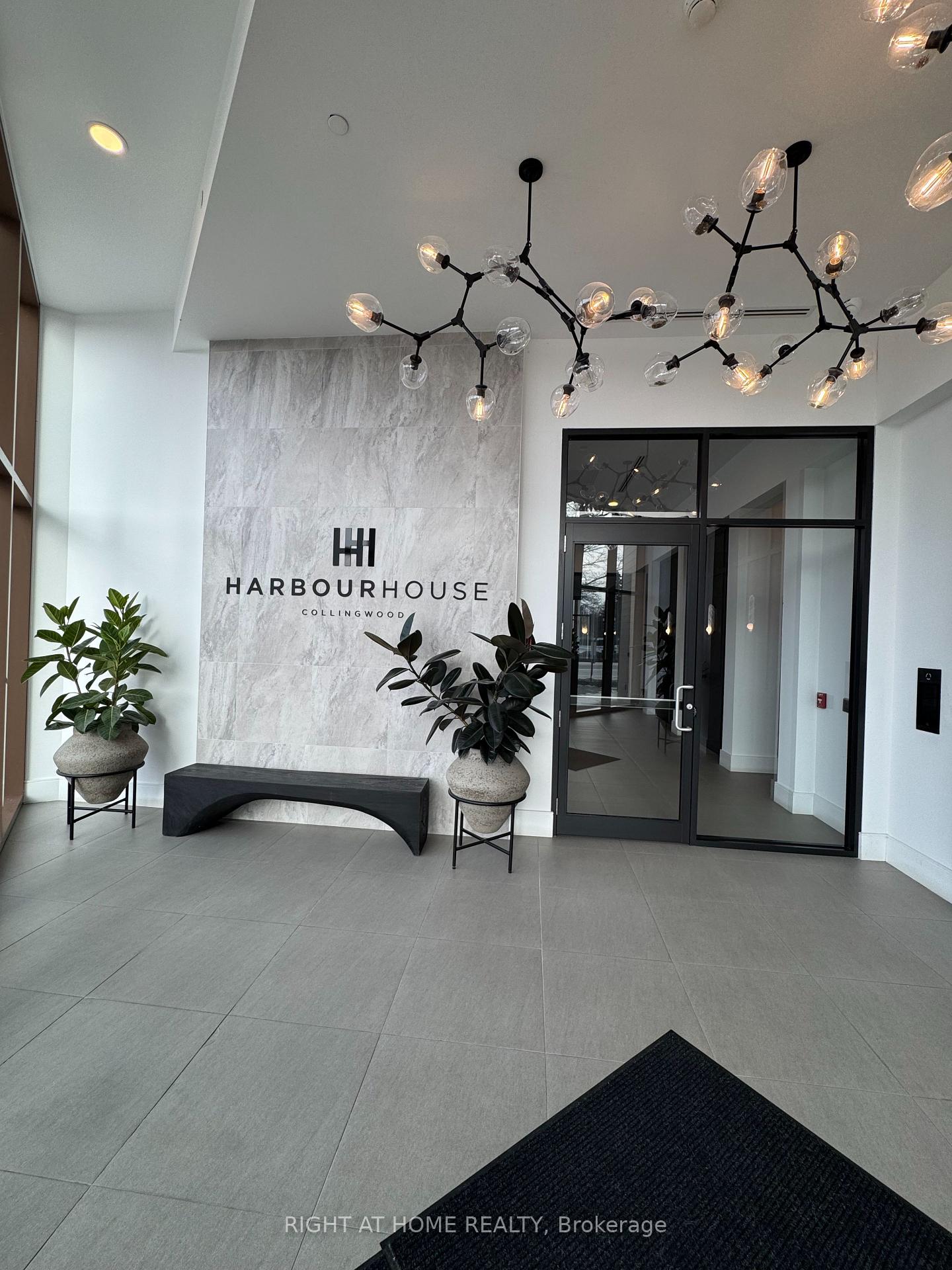 Front of Unit 314, 31 Huron Street