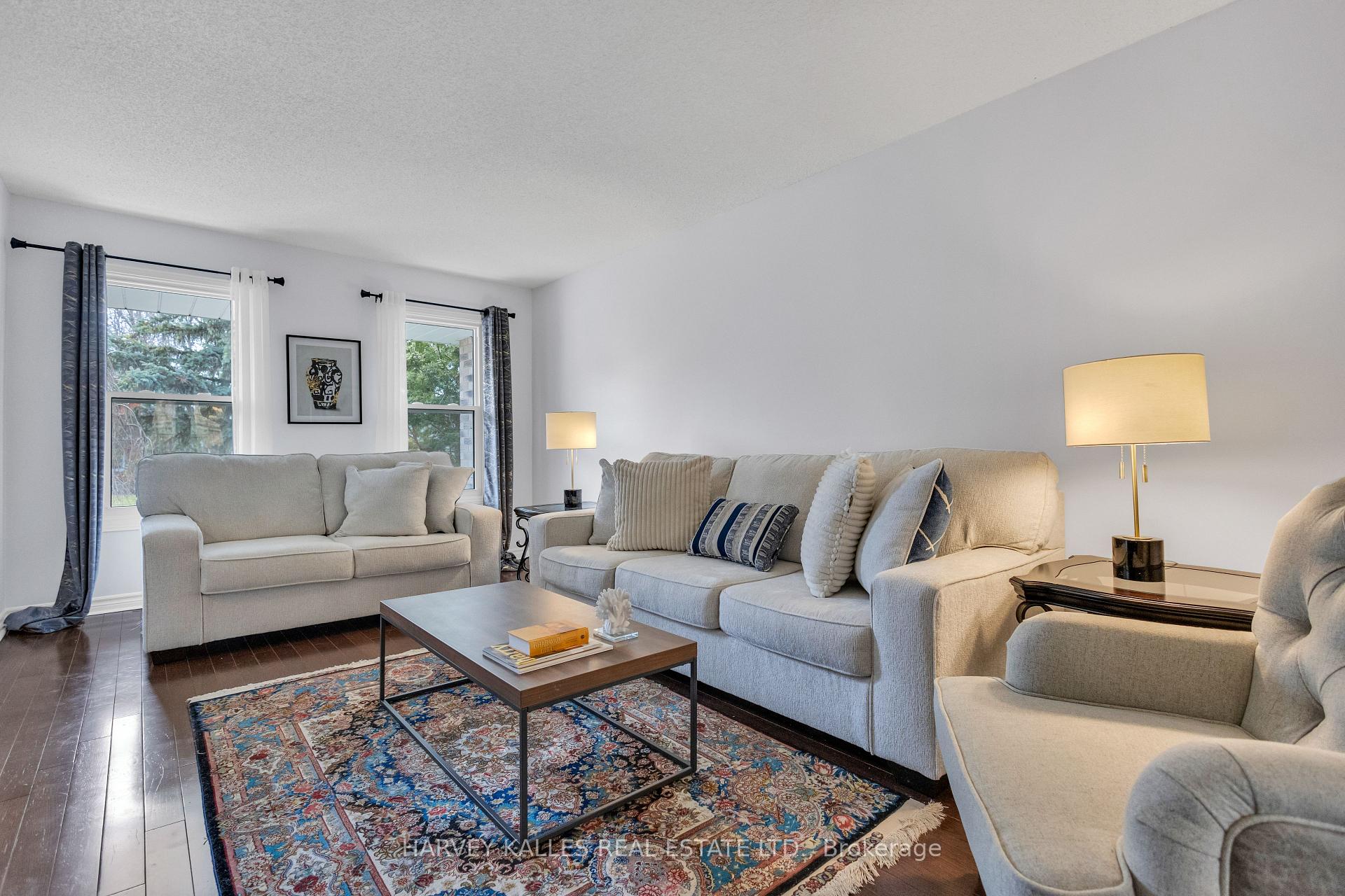Photo 6 of 222 Kemano Road, Aurora, Aurora Heights — HOMEH