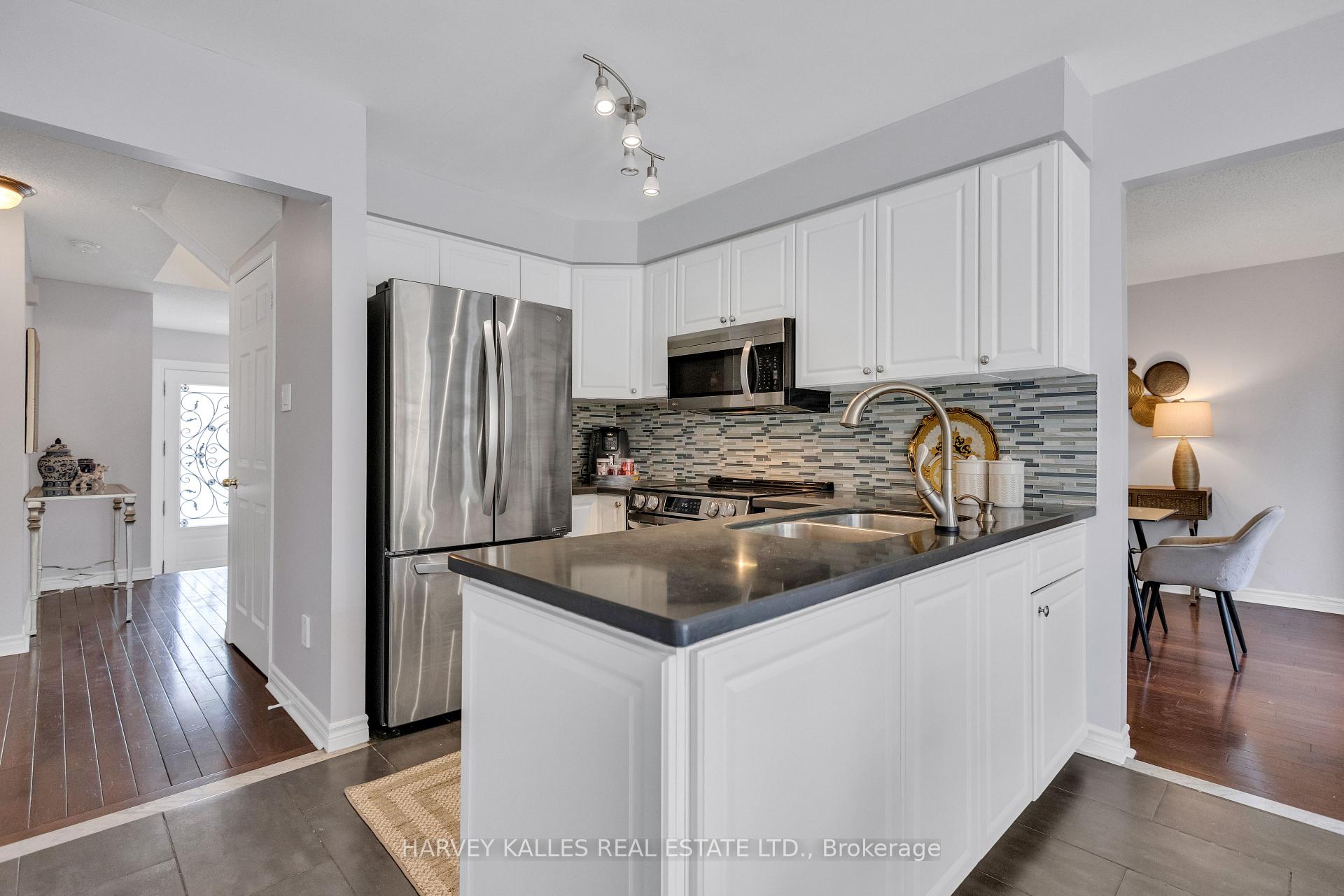 Photo 15 of 222 Kemano Road, Aurora, Aurora Heights — HOMEH