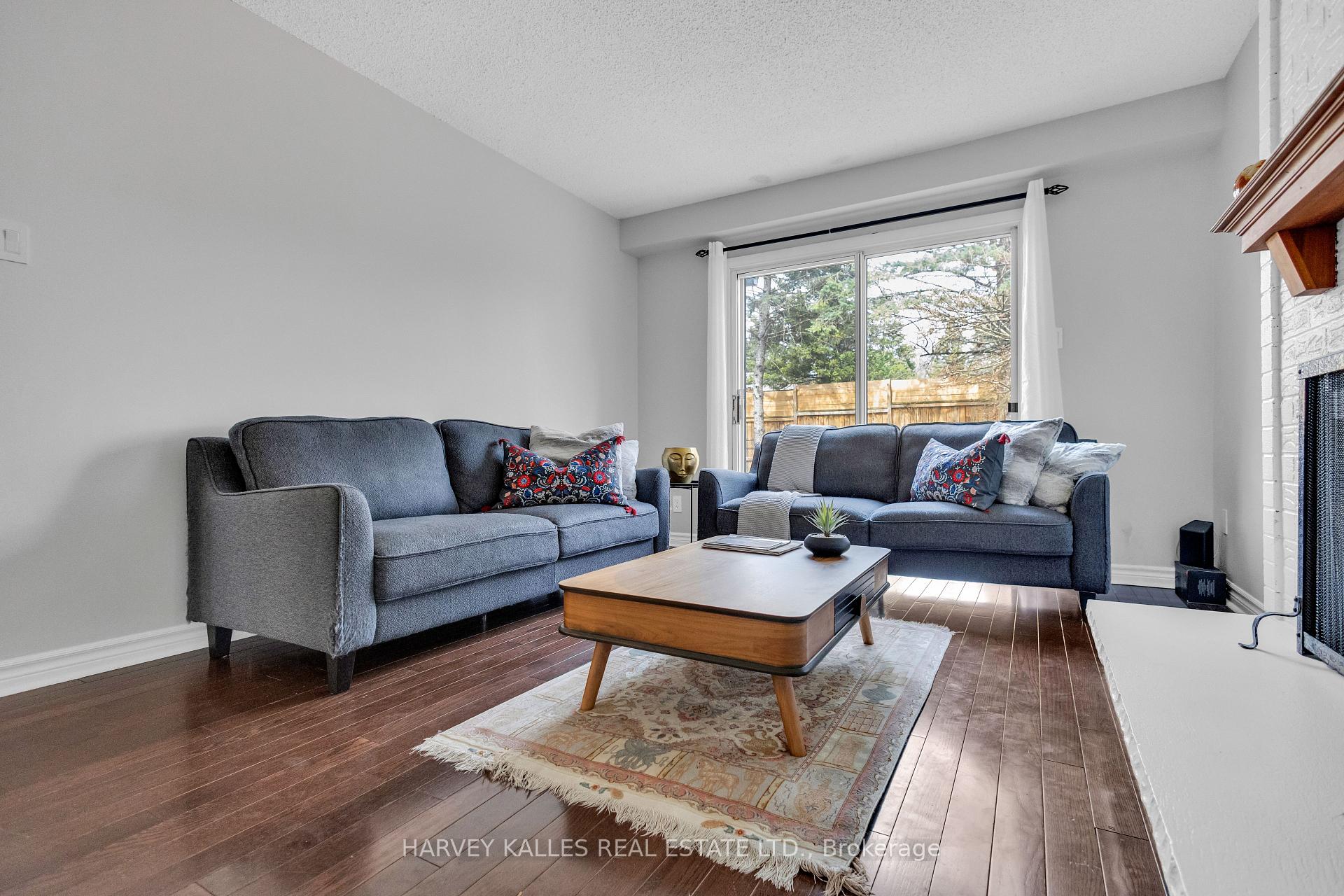 Photo 14 of 222 Kemano Road, Aurora, Aurora Heights — HOMEH