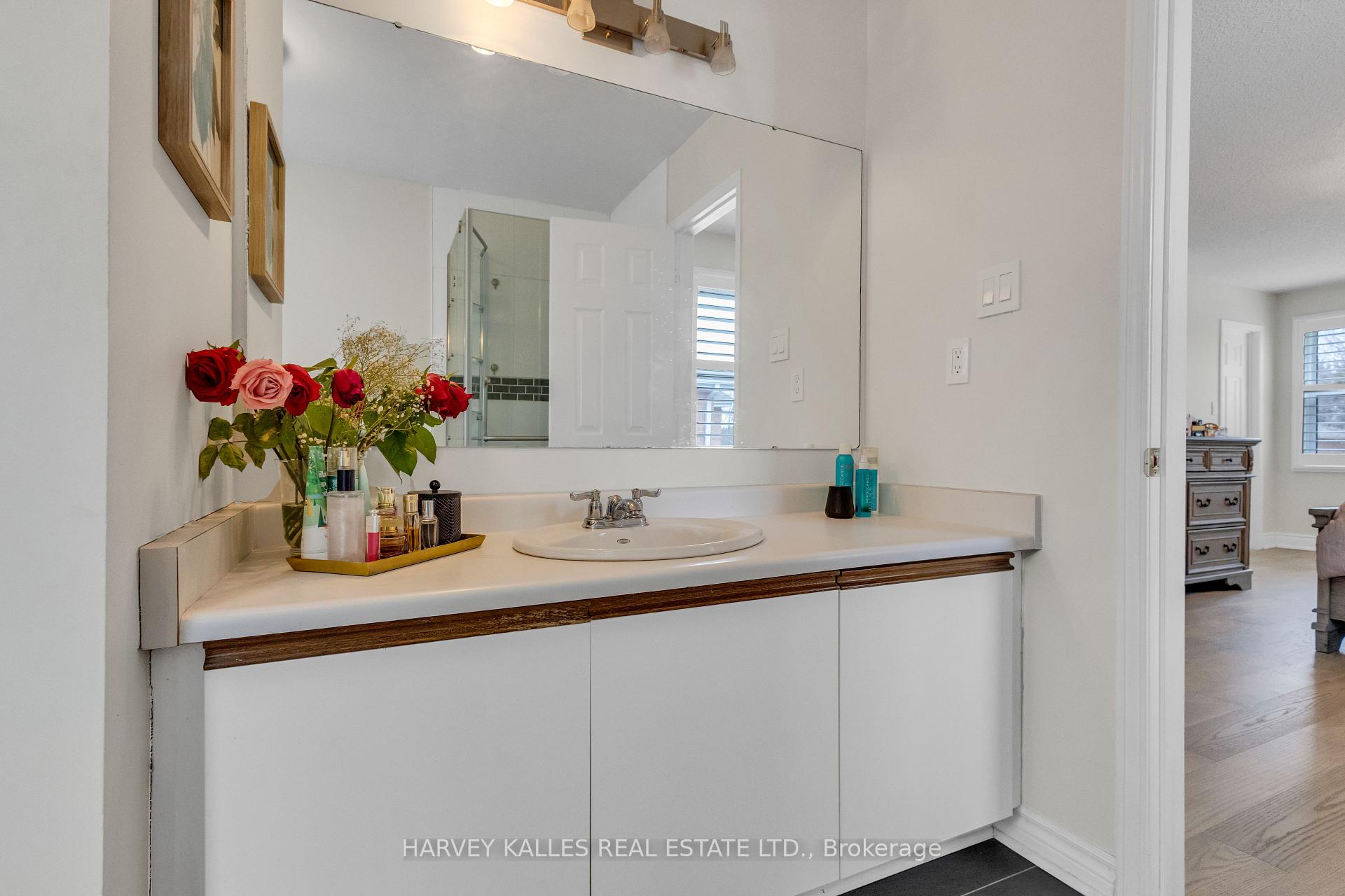 Photo 30 of 222 Kemano Road, Aurora, Aurora Heights — HOMEH
