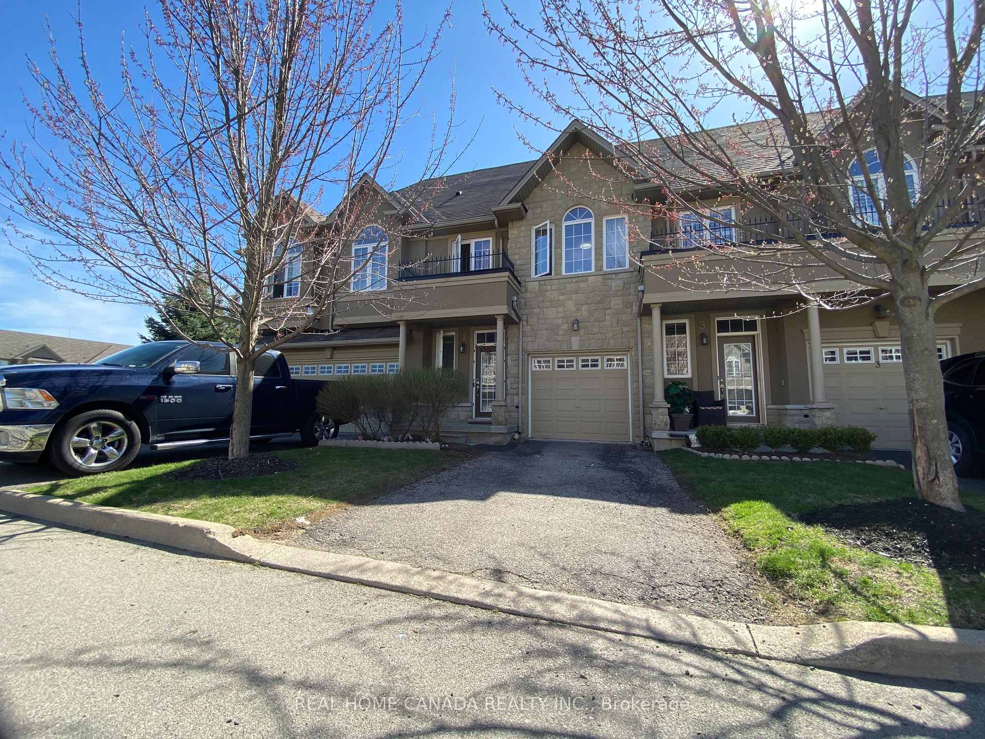 Photo 1 of Unit 2, 370 Stonehenge Drive, Hamilton, Ancaster — HOMEH