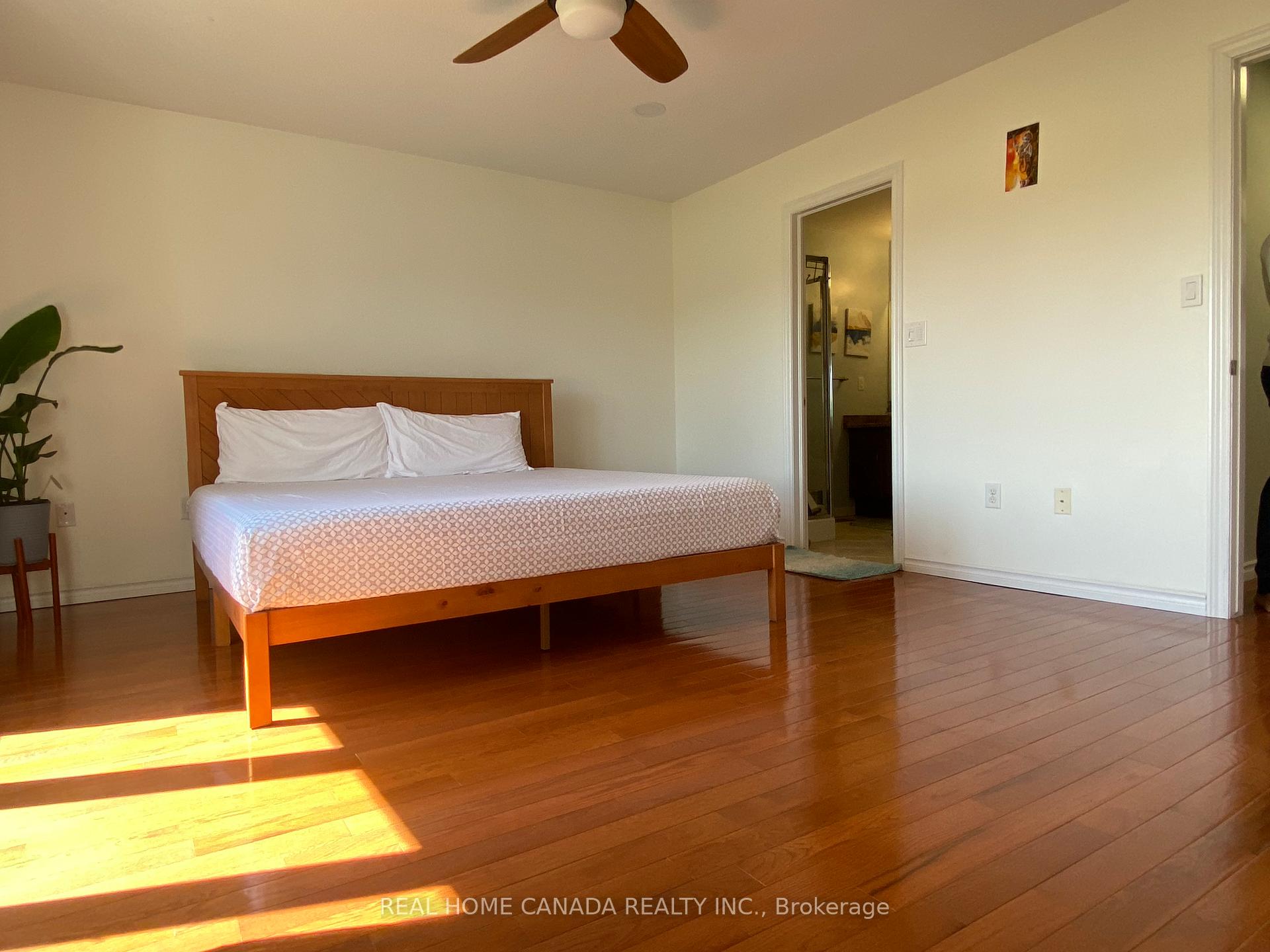 Photo 14 of Unit 2, 370 Stonehenge Drive, Hamilton, Ancaster — HOMEH