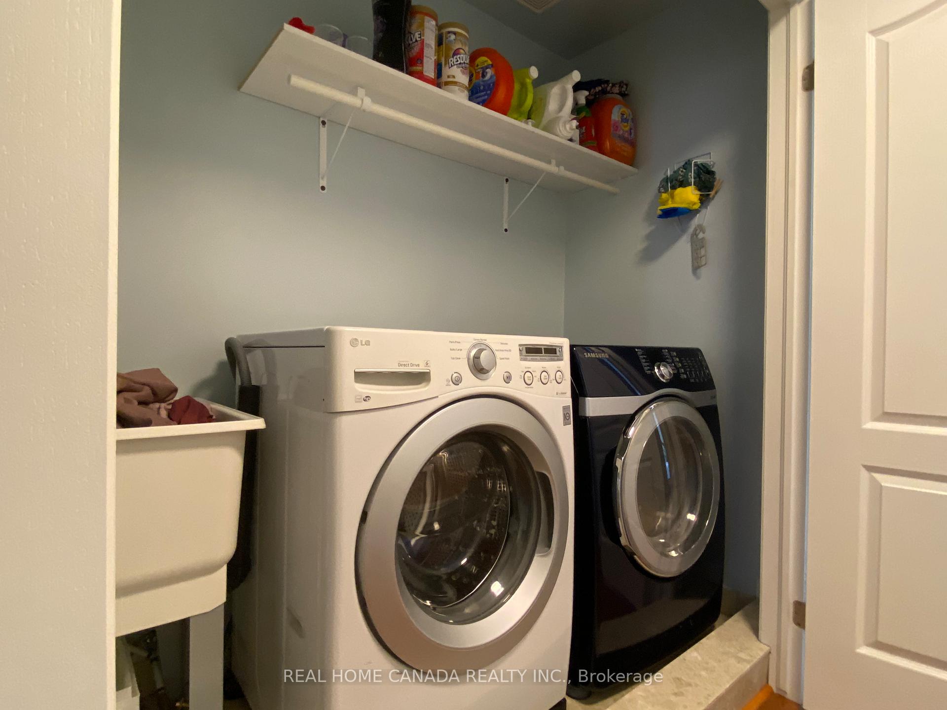 Photo 18 of Unit 2, 370 Stonehenge Drive, Hamilton, Ancaster — HOMEH
