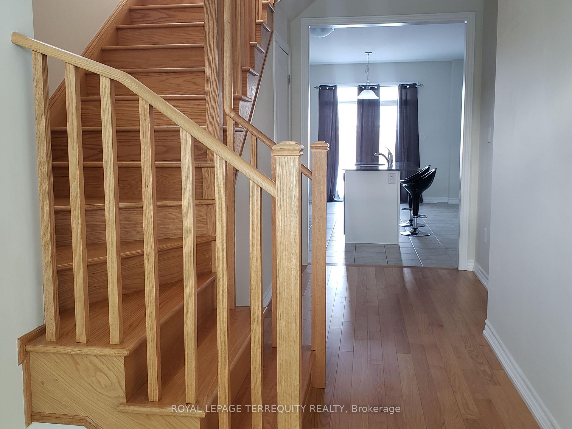 Photo 6 of 64 Northhill Avenue, Cavan Monaghan, Cavan Twp — HOMEH