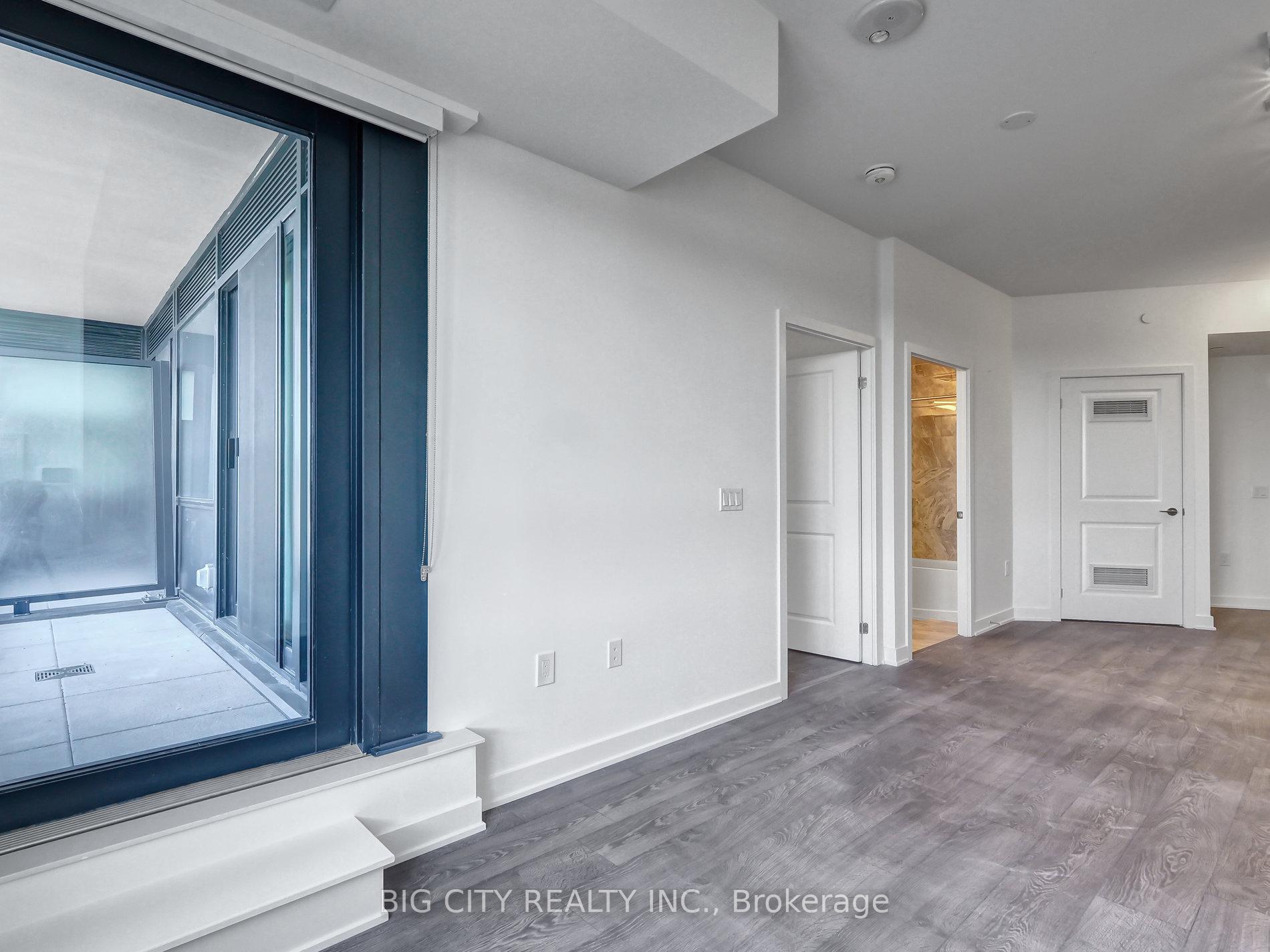 Photo 10 of Unit 211, 120 Eagle Rock Way, Vaughan, Rural Vaughan — HOMEH