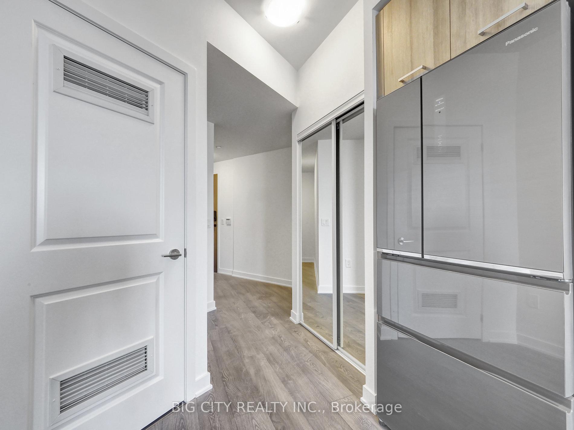 Photo 14 of Unit 211, 120 Eagle Rock Way, Vaughan, Rural Vaughan — HOMEH
