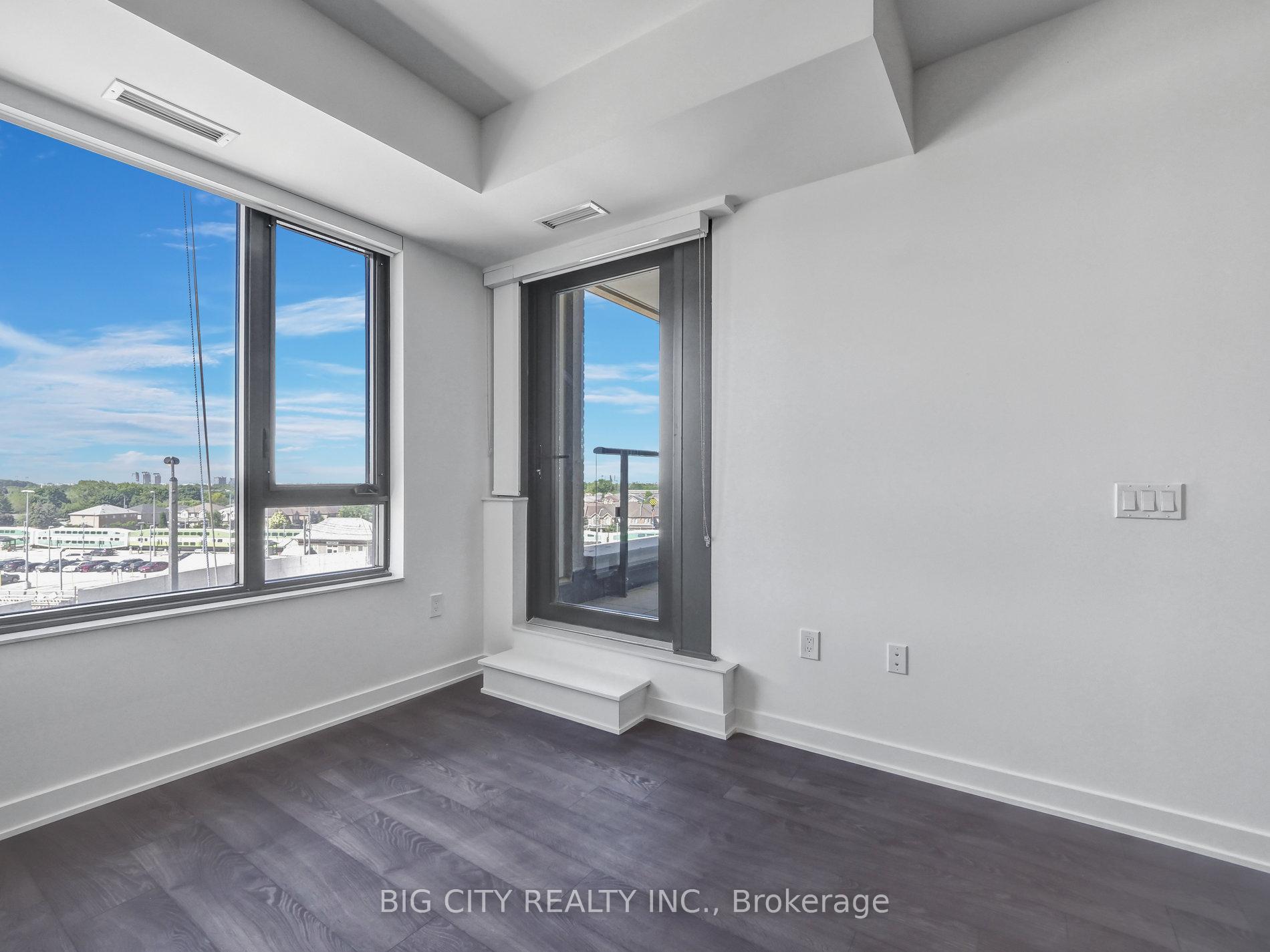 Photo 20 of Unit 211, 120 Eagle Rock Way, Vaughan, Rural Vaughan — HOMEH