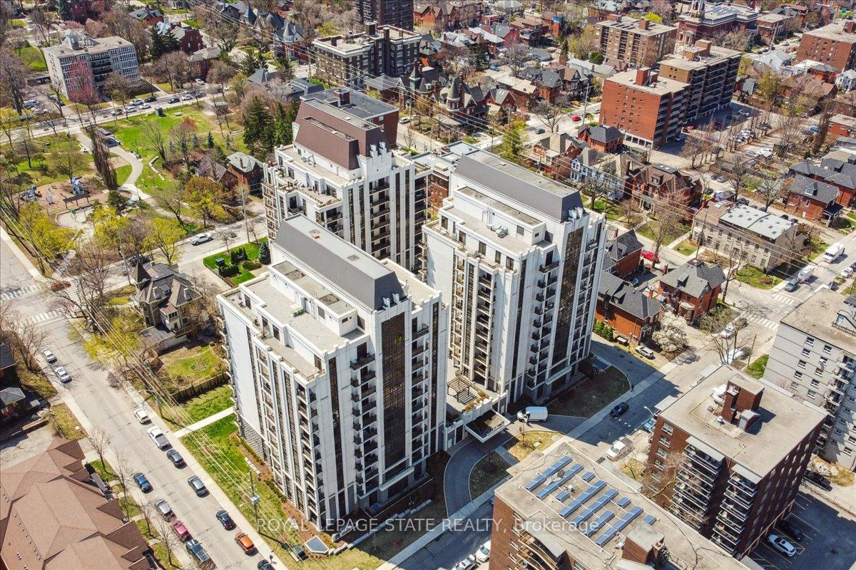 Photo 1 of Unit 809, 81 Robinson Street, Hamilton, Durand — HOMEH