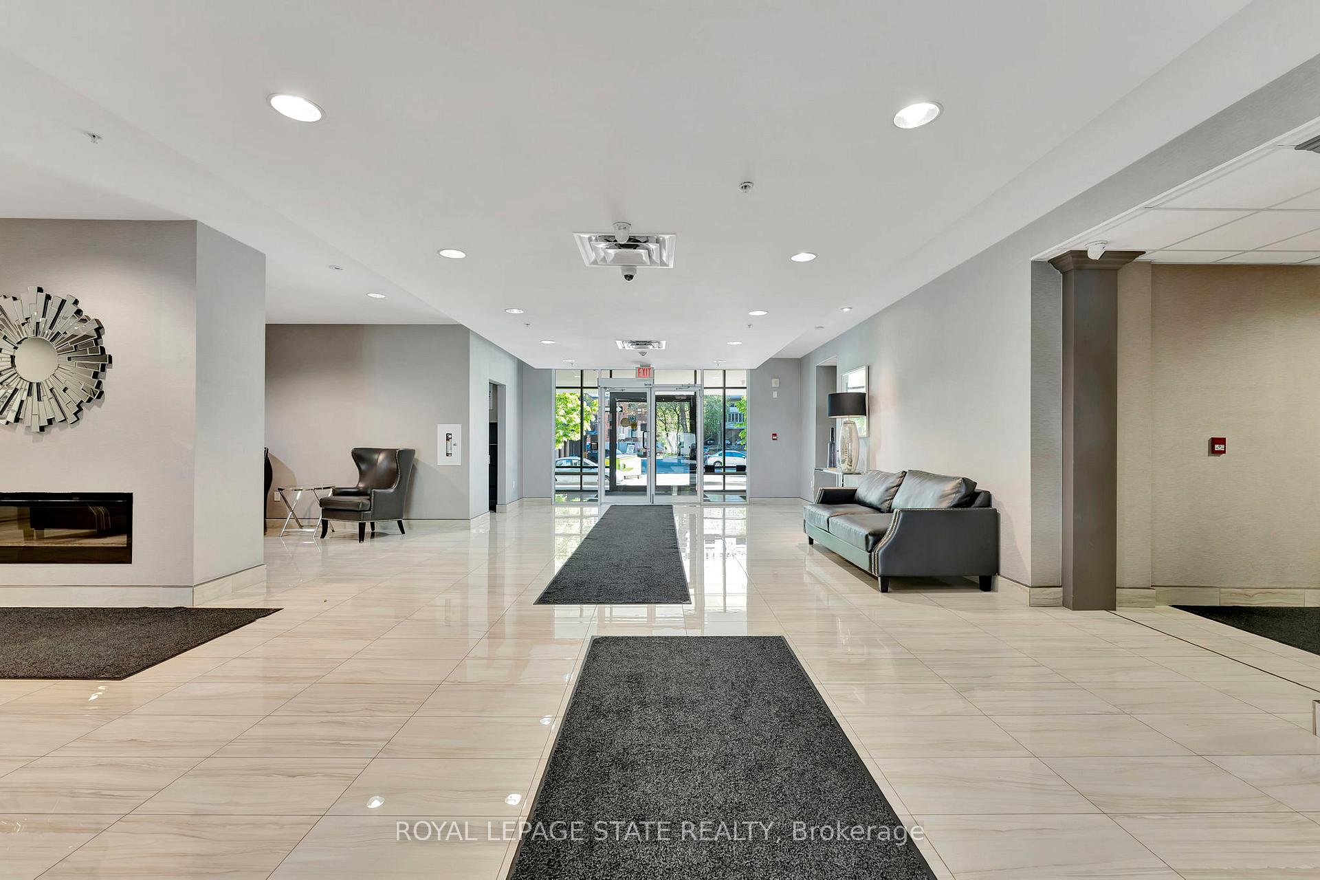 Photo 7 of Unit 809, 81 Robinson Street, Hamilton, Durand — HOMEH