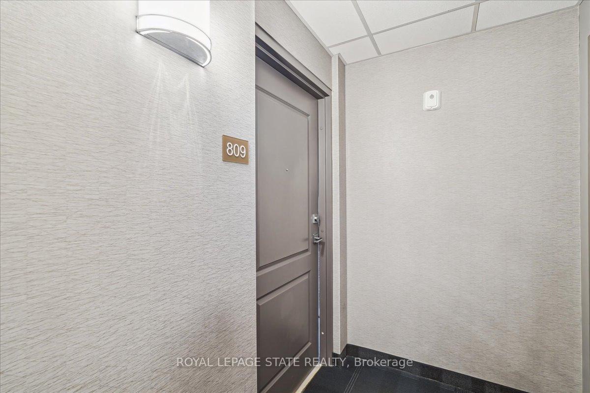Photo 11 of Unit 809, 81 Robinson Street, Hamilton, Durand — HOMEH