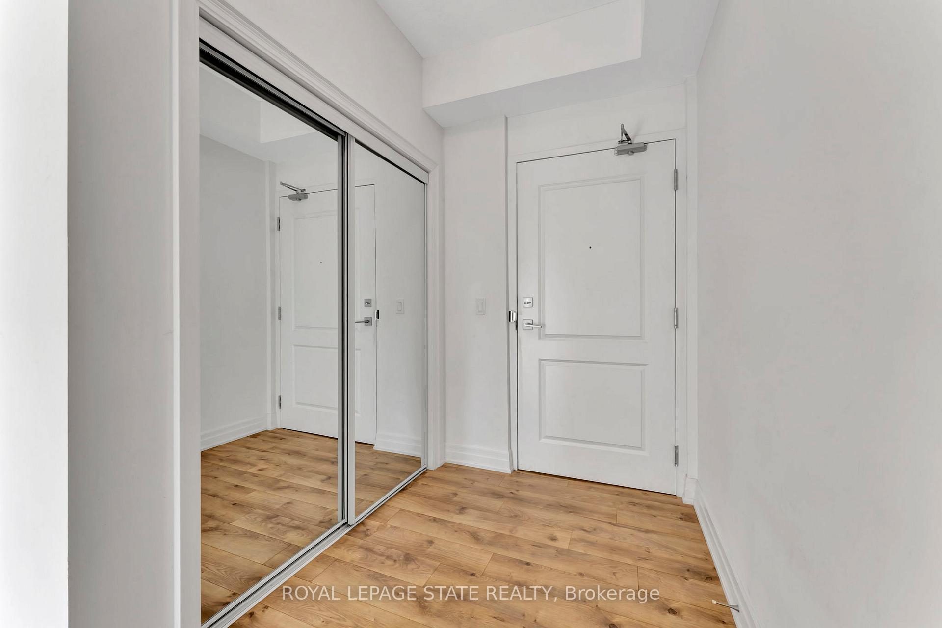 Photo 12 of Unit 809, 81 Robinson Street, Hamilton, Durand — HOMEH