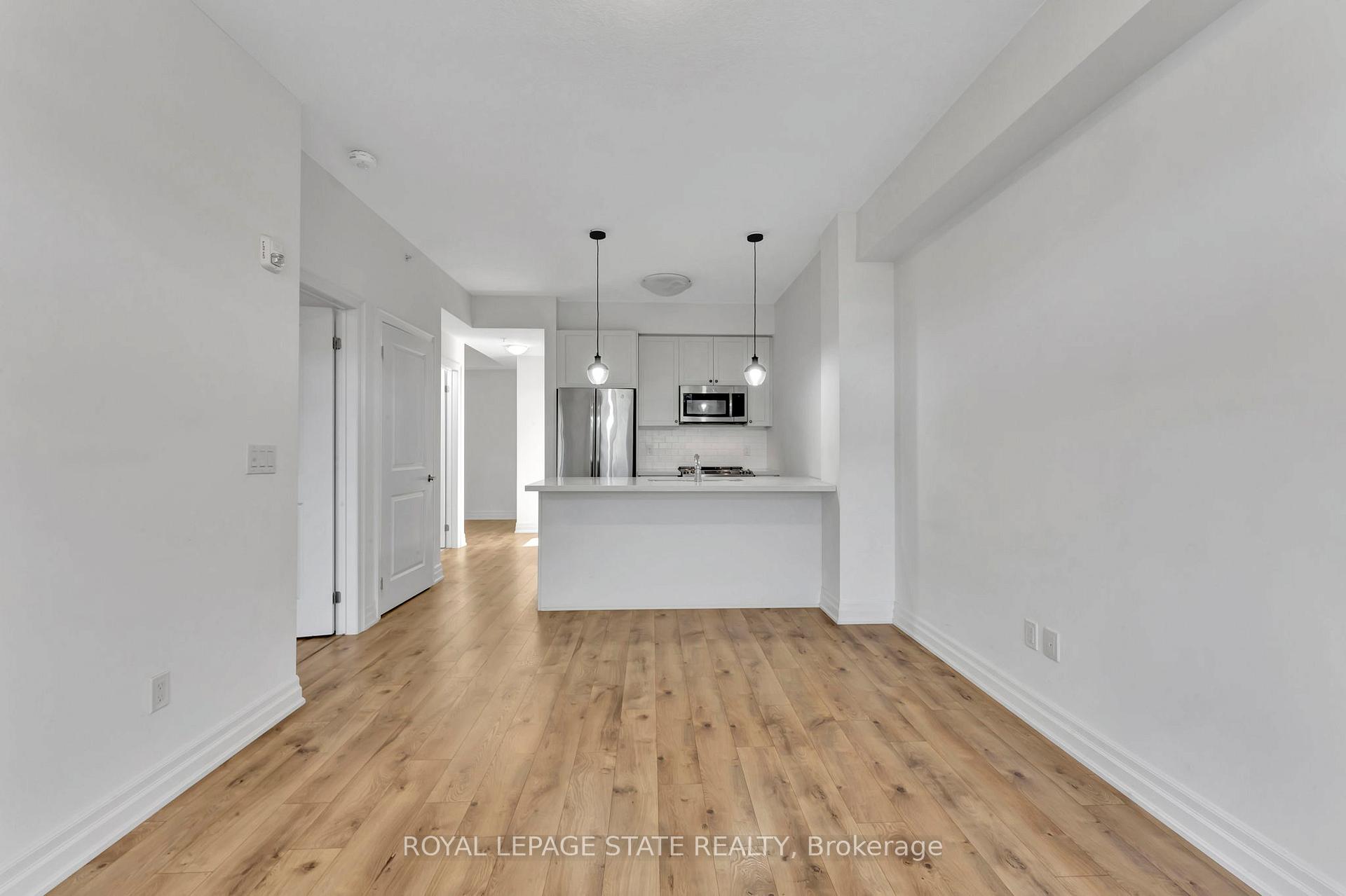 Photo 18 of Unit 809, 81 Robinson Street, Hamilton, Durand — HOMEH