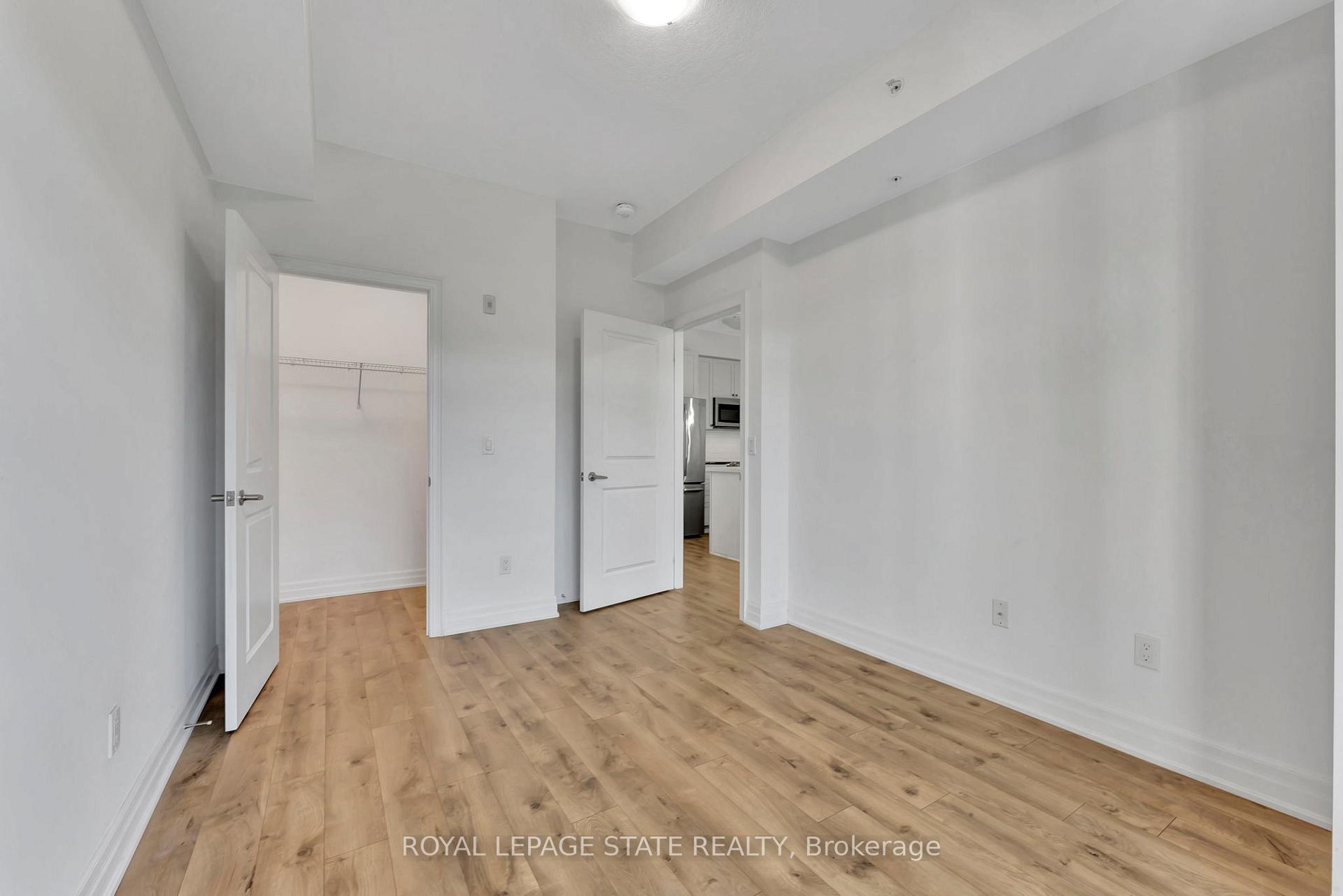 Photo 25 of Unit 809, 81 Robinson Street, Hamilton, Durand — HOMEH