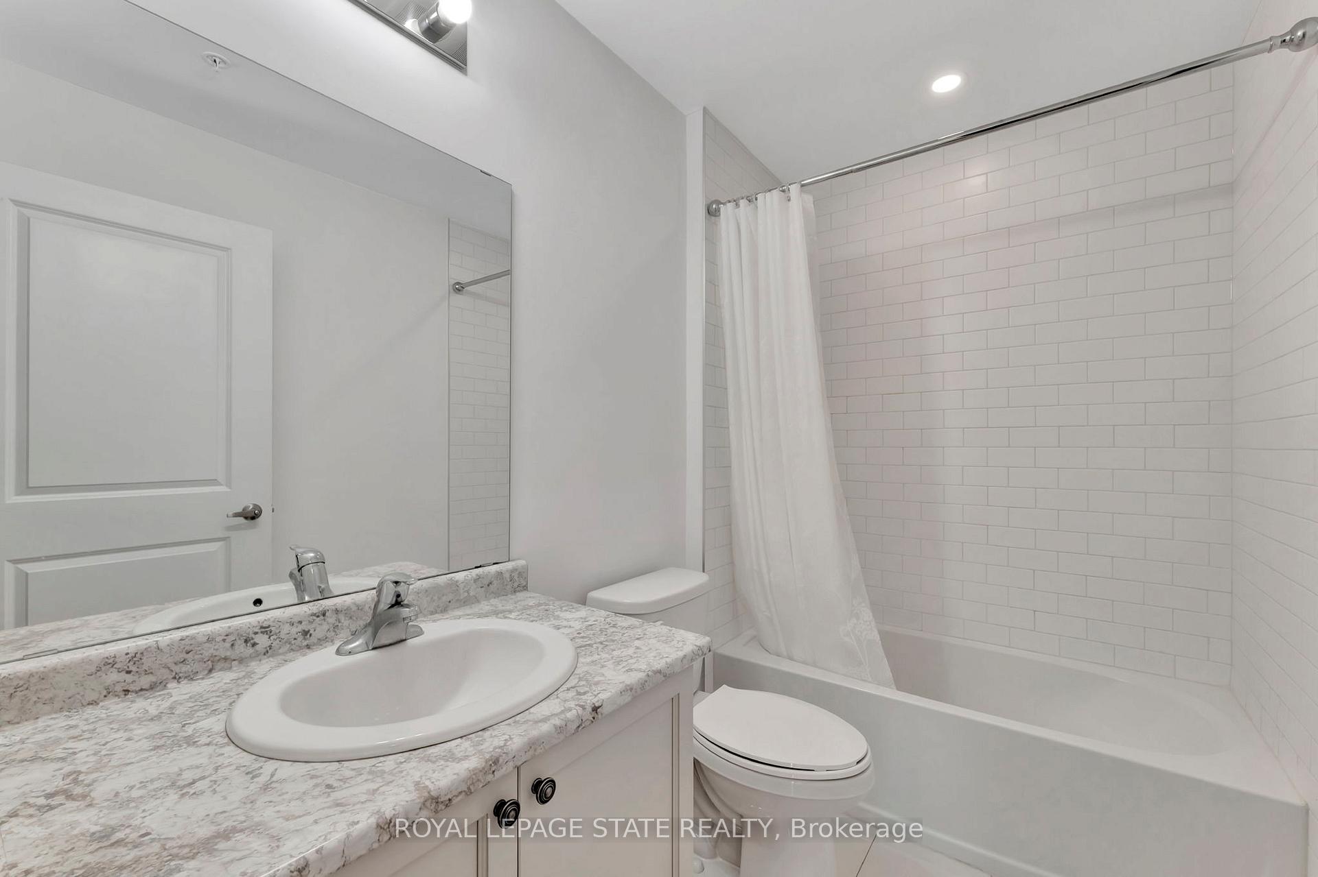 Photo 29 of Unit 809, 81 Robinson Street, Hamilton, Durand — HOMEH