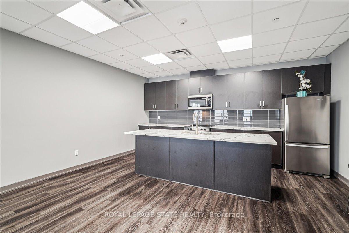 Photo 37 of Unit 809, 81 Robinson Street, Hamilton, Durand — HOMEH