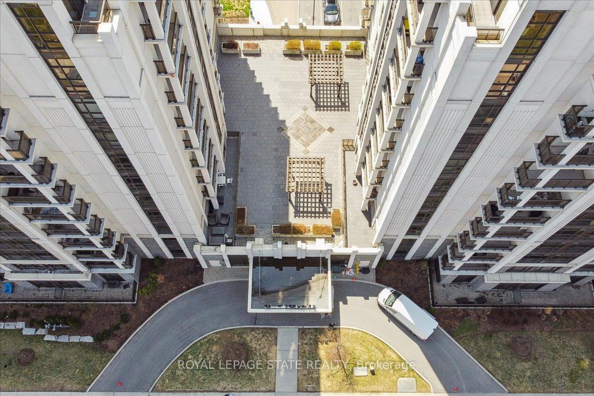 Photo 44 of Unit 809, 81 Robinson Street, Hamilton, Durand — HOMEH