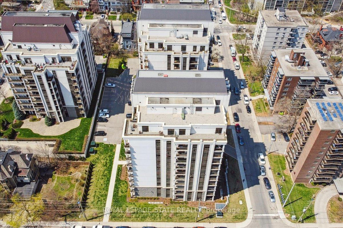 Photo 46 of Unit 809, 81 Robinson Street, Hamilton, Durand — HOMEH