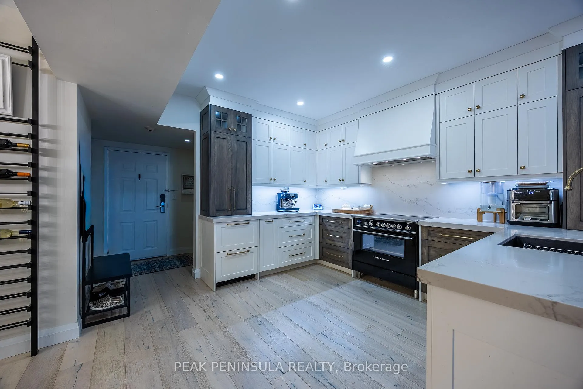 Photo 2 of Unit 209, 12 Boulevard, Norfolk, Port Dover — HOMEH