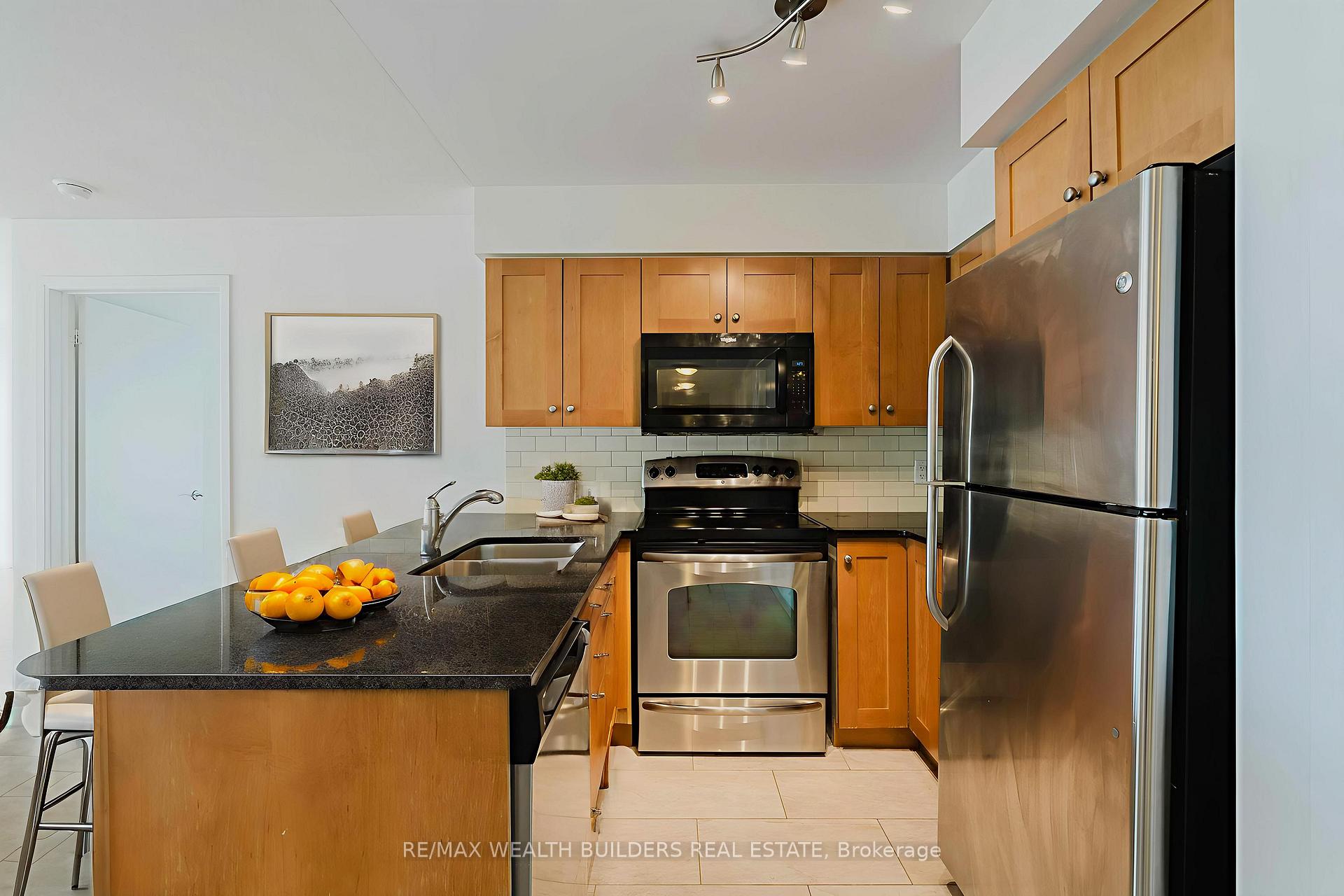 Photo 7 of Unit 2702, 2181 Yonge Street, Toronto, Mount Pleasant West — HOMEH