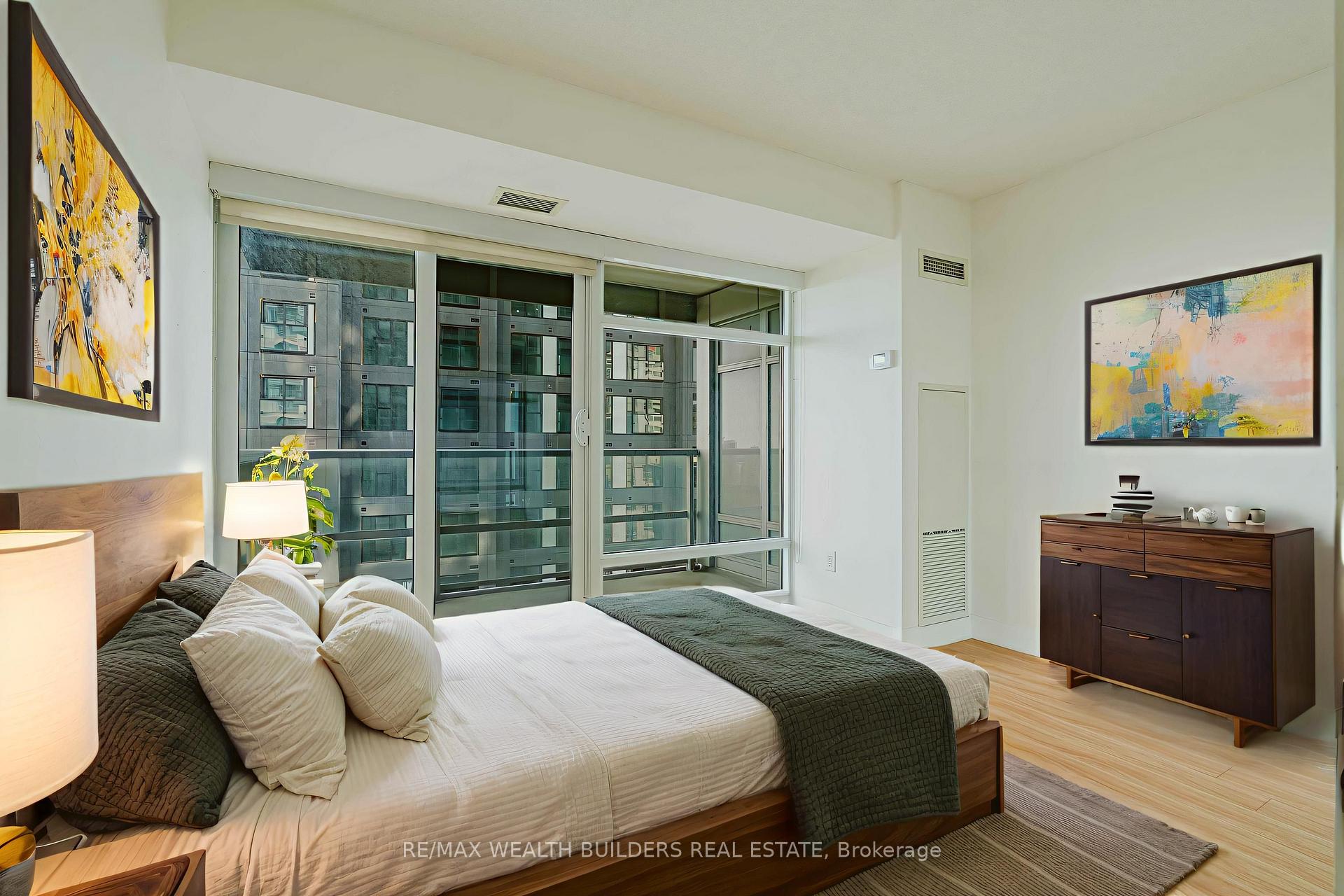 Photo 13 of Unit 2702, 2181 Yonge Street, Toronto, Mount Pleasant West — HOMEH