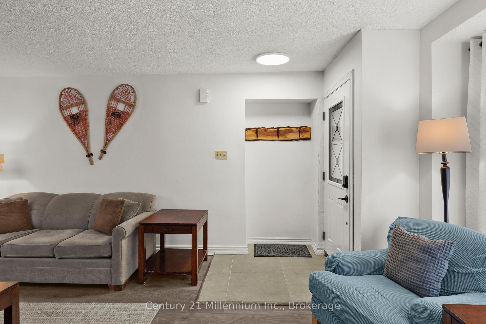 Photo 5 of 159 Vacation Inn Drive, Collingwood — HOMEH