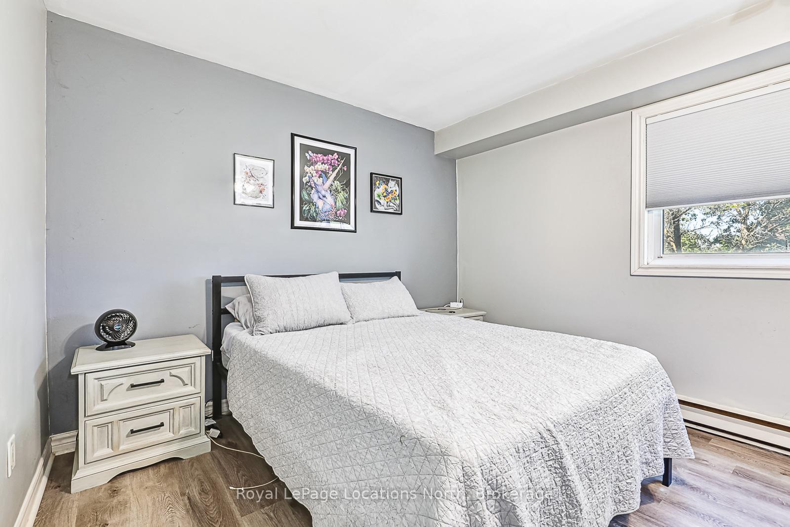 Photo 11 of 592 Tenth Street, Collingwood — HOMEH