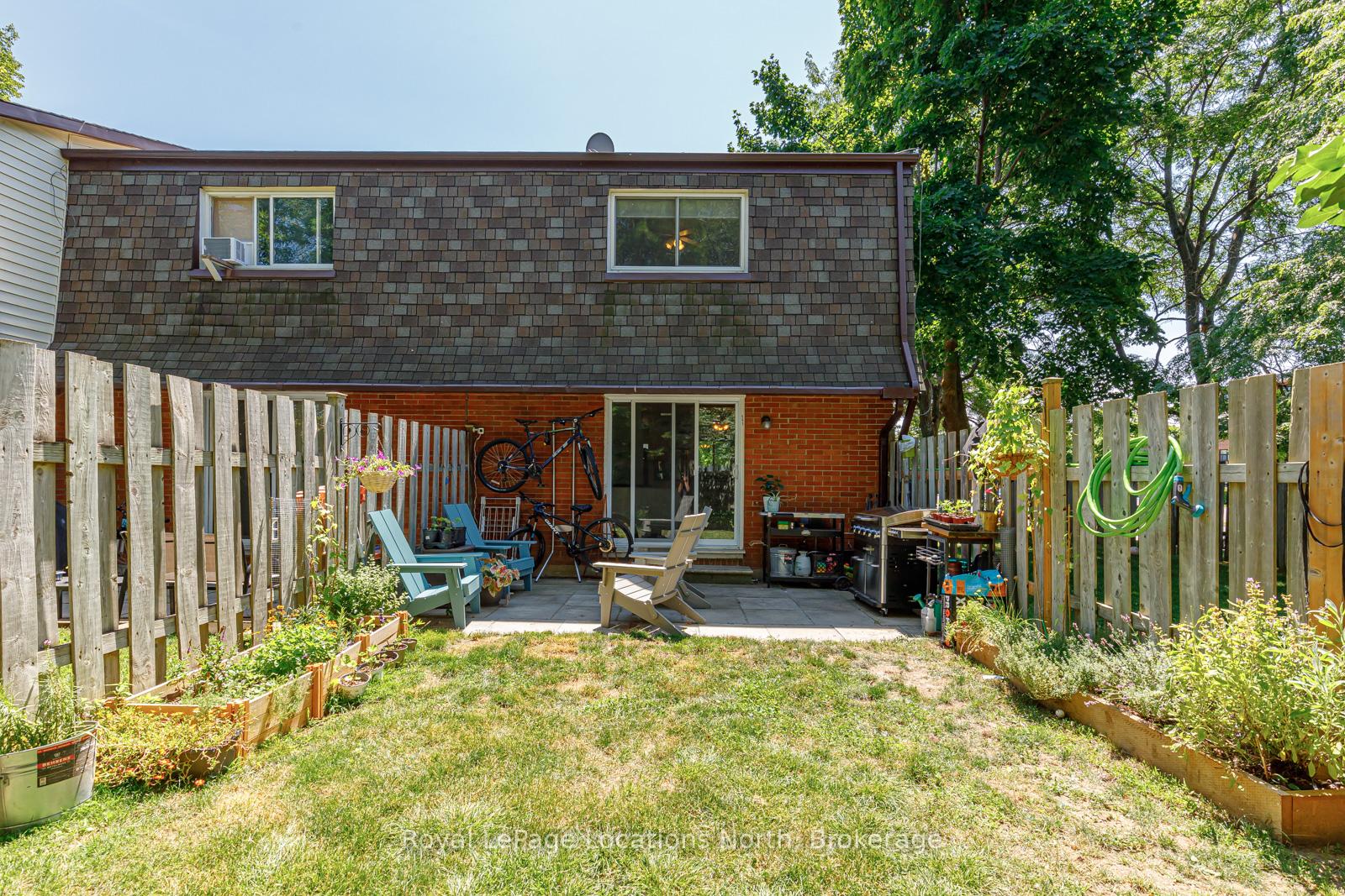 Photo 23 of 592 Tenth Street, Collingwood — HOMEH