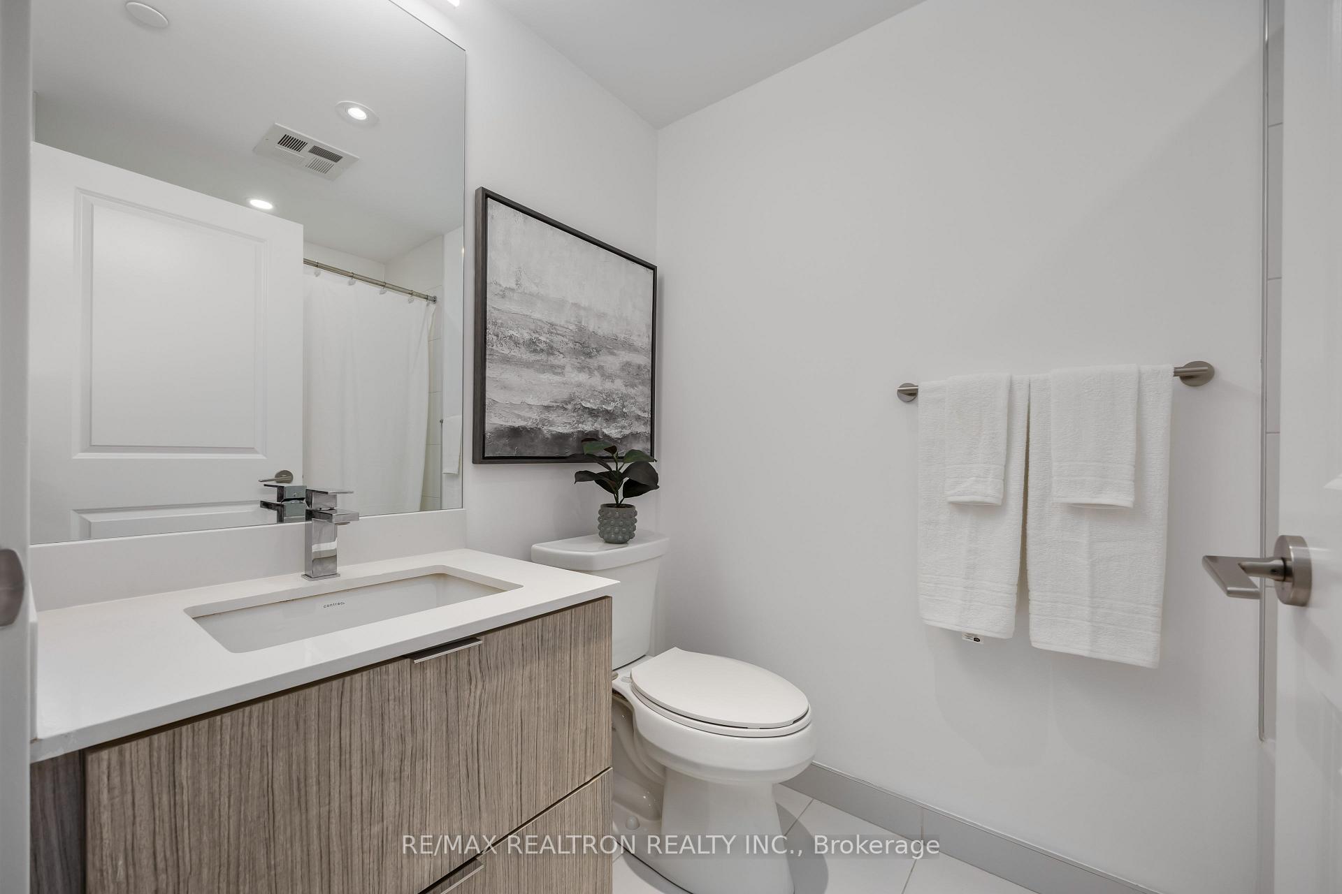 Photo 23 of Unit 2408, 395 Bloor Street E, Toronto, North St. James Town — HOMEH