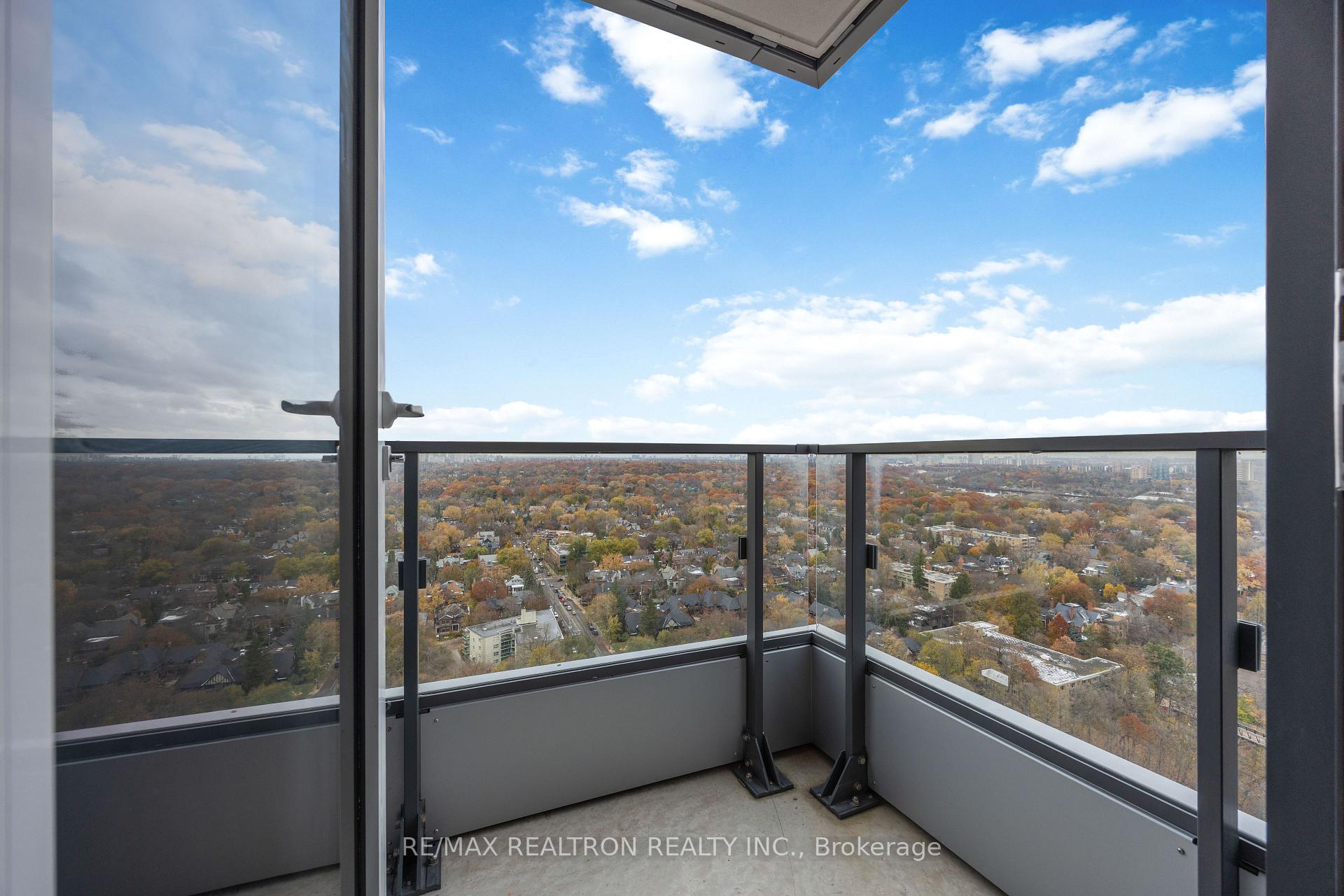 Photo 24 of Unit 2408, 395 Bloor Street E, Toronto, North St. James Town — HOMEH