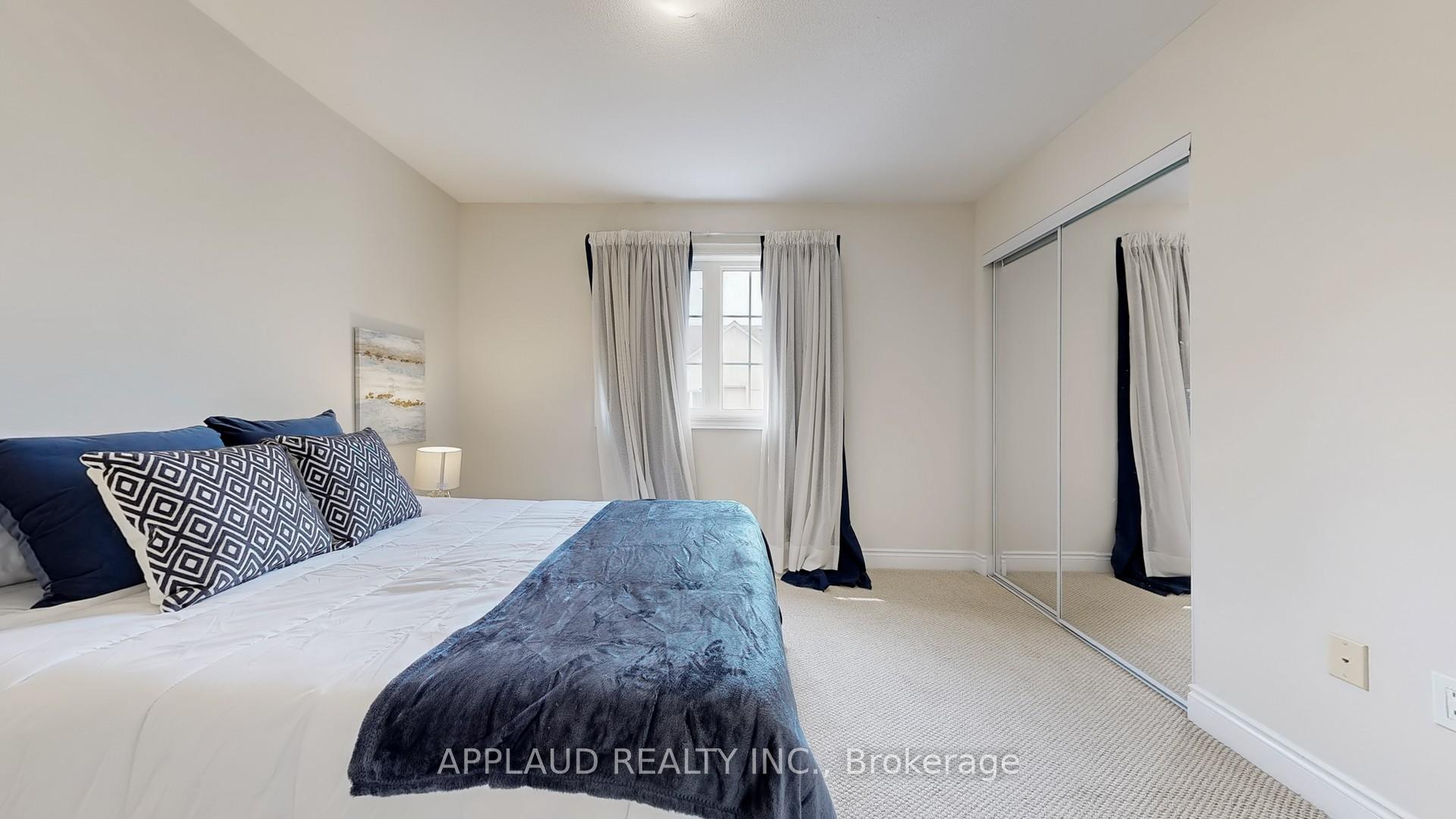 Photo 18 of 75 Legends Way, Markham, Unionville — HOMEH