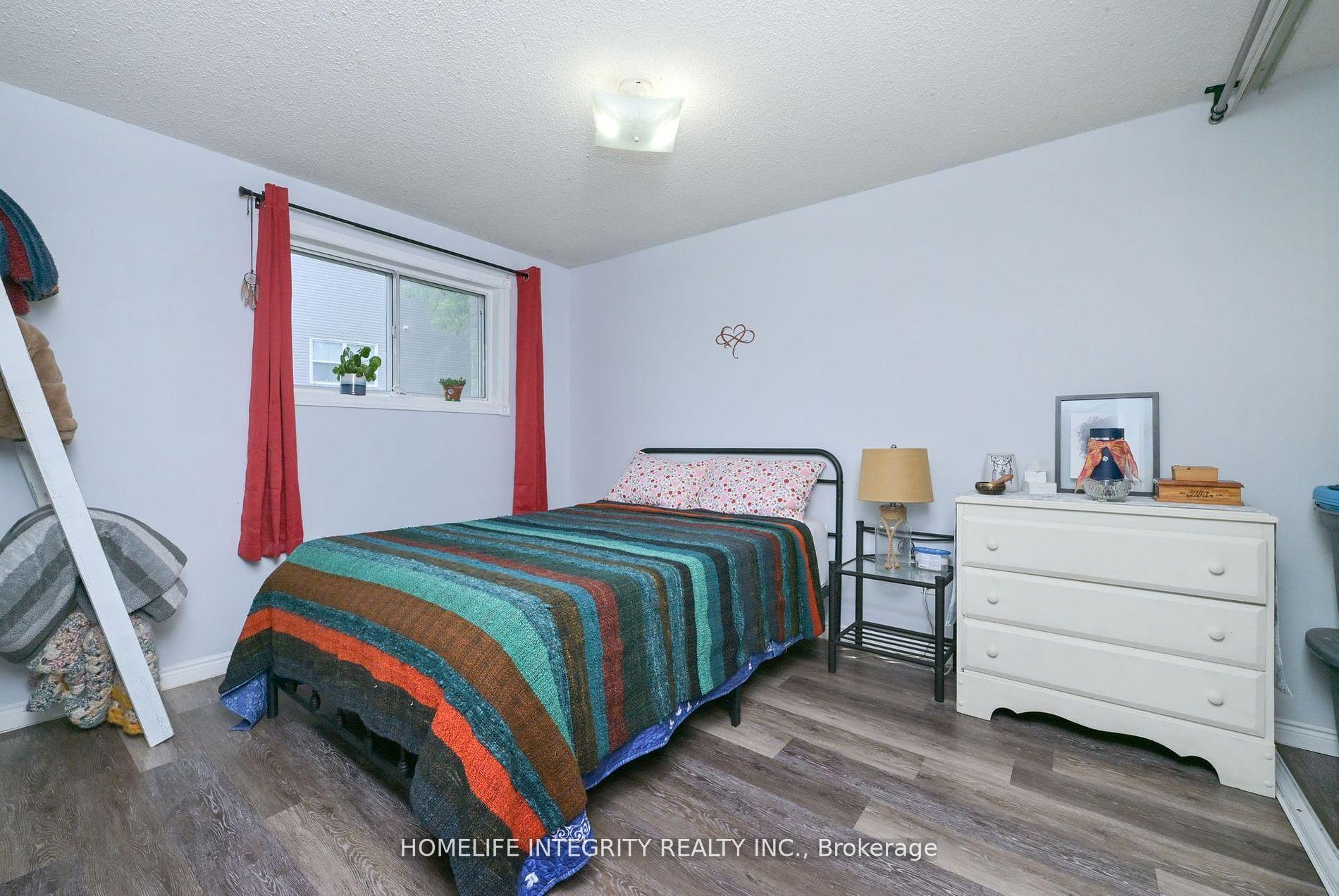 Photo 12 of 254 Centre Street E, Essa, Angus — HOMEH