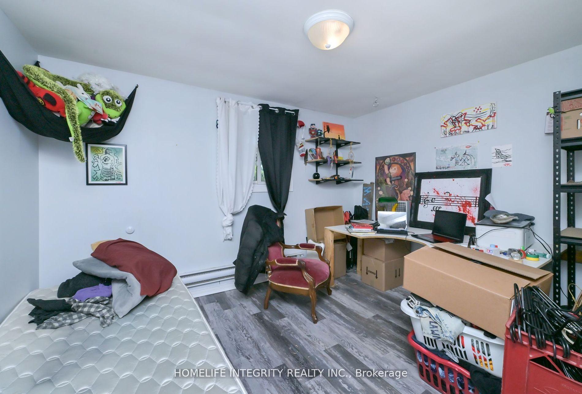 Photo 17 of 254 Centre Street E, Essa, Angus — HOMEH