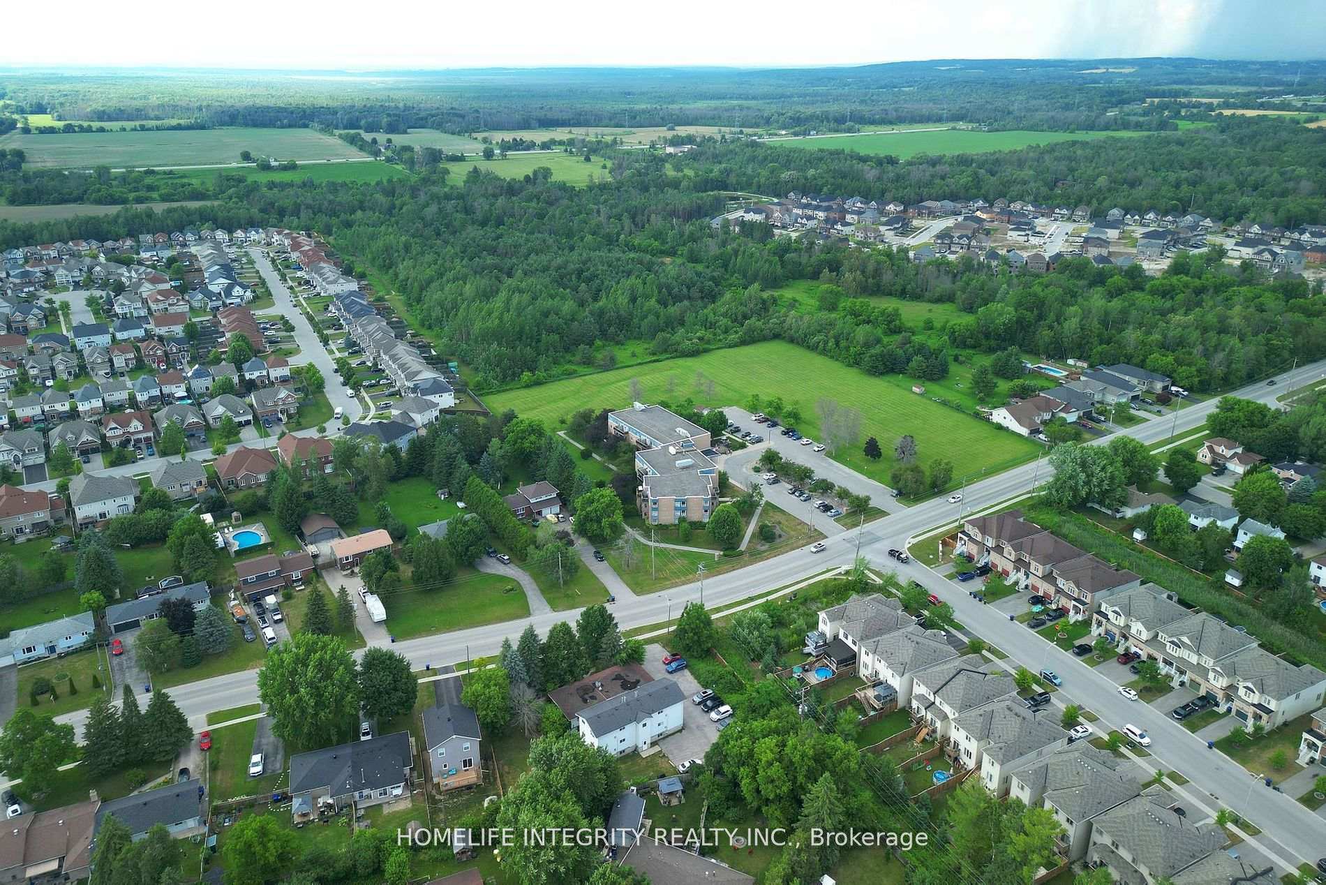 Photo 49 of 254 Centre Street E, Essa, Angus — HOMEH