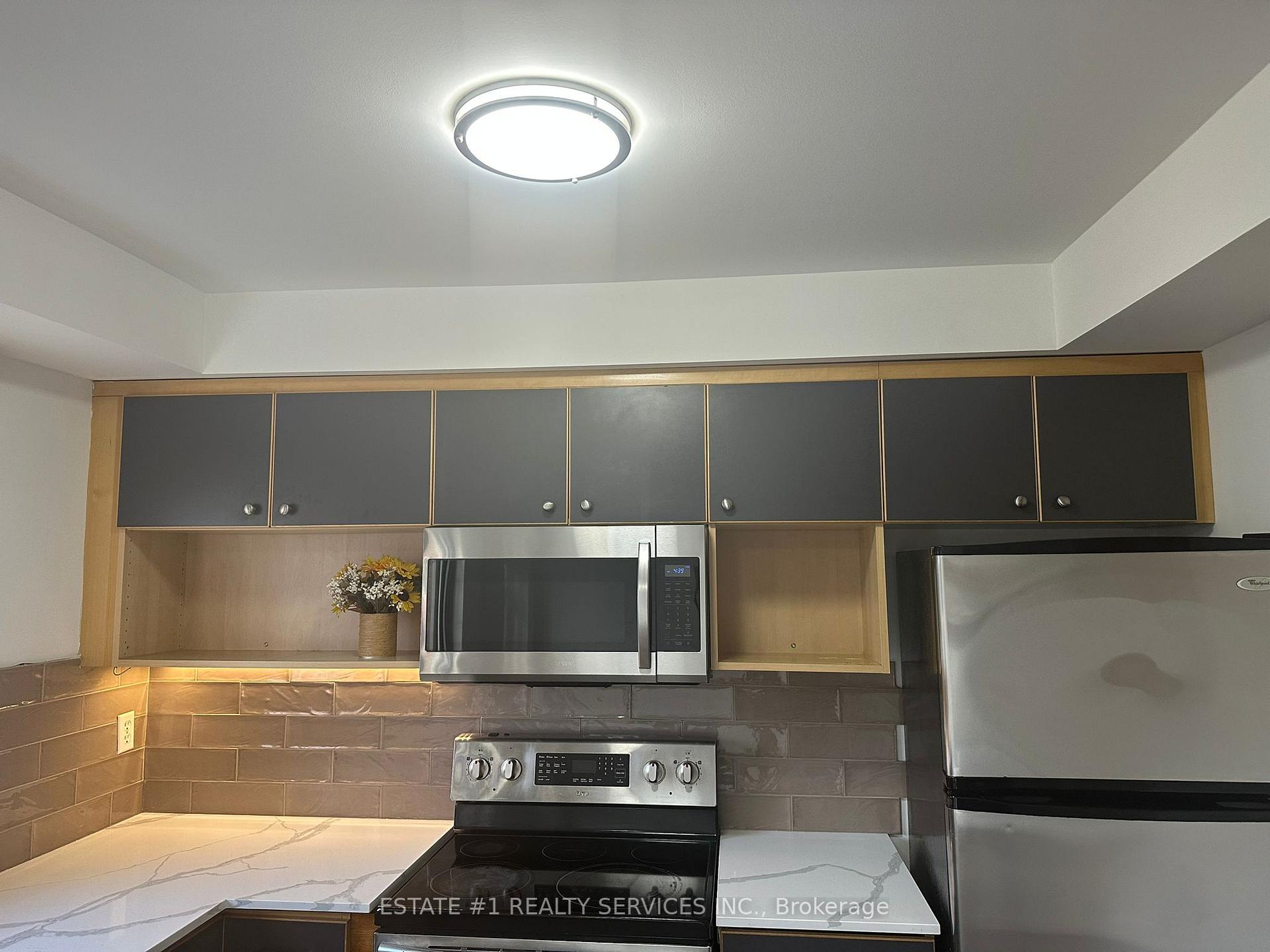 Photo 11 of 12 Rougehaven Way, Markham, Vinegar Hill — HOMEH