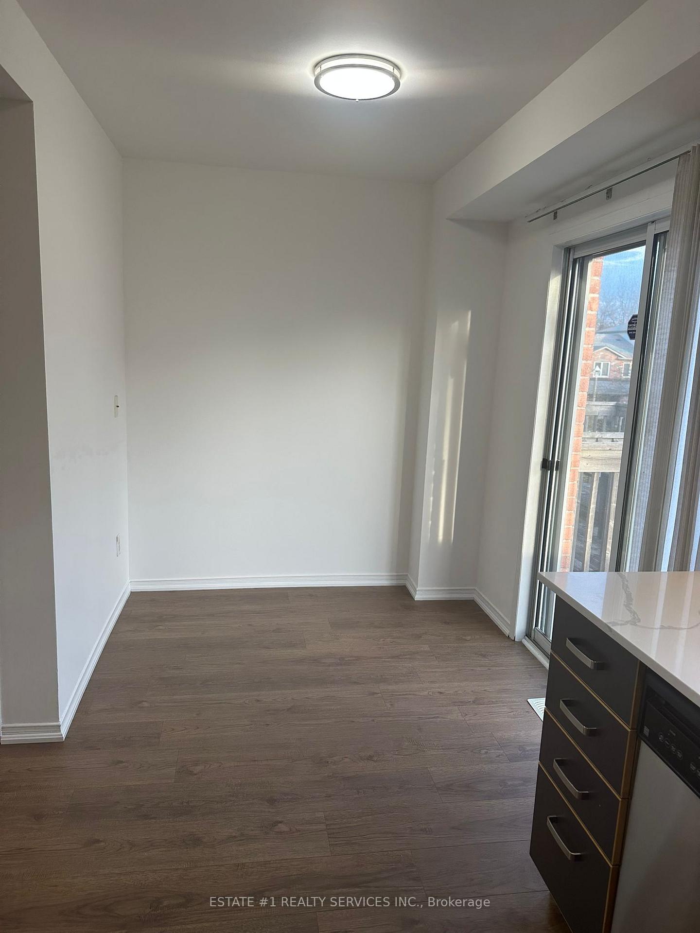 Photo 15 of 12 Rougehaven Way, Markham, Vinegar Hill — HOMEH