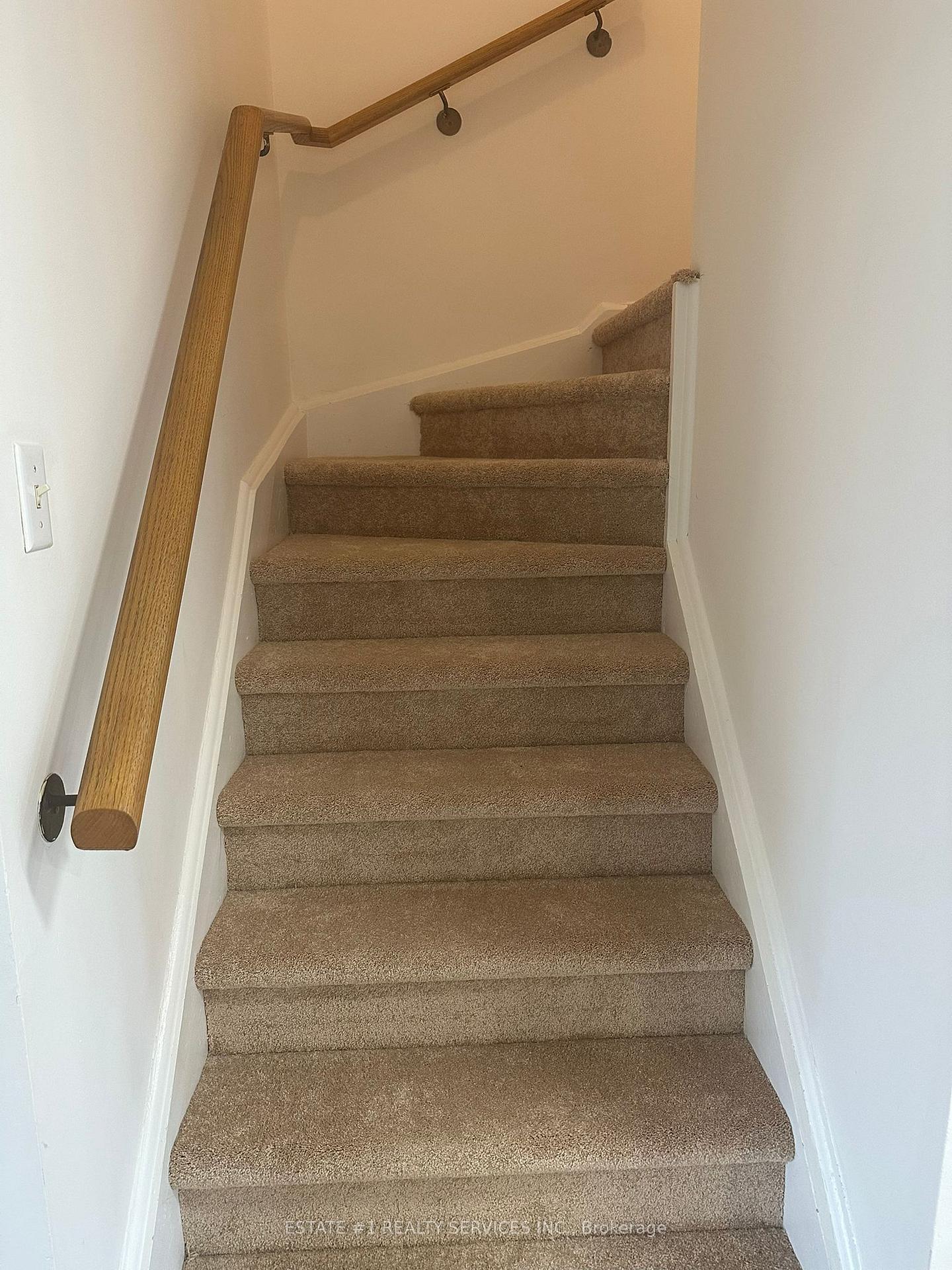 Photo 18 of 12 Rougehaven Way, Markham, Vinegar Hill — HOMEH