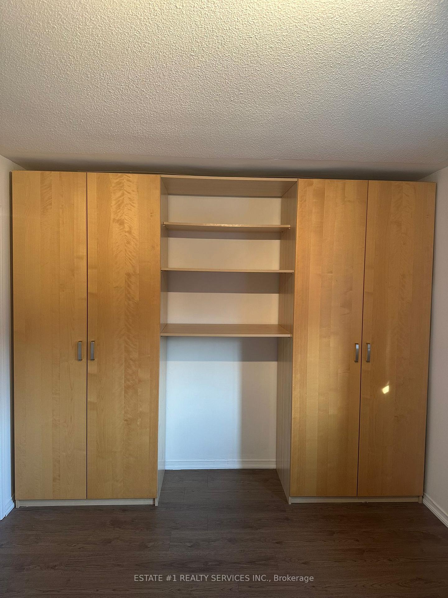 Photo 23 of 12 Rougehaven Way, Markham, Vinegar Hill — HOMEH