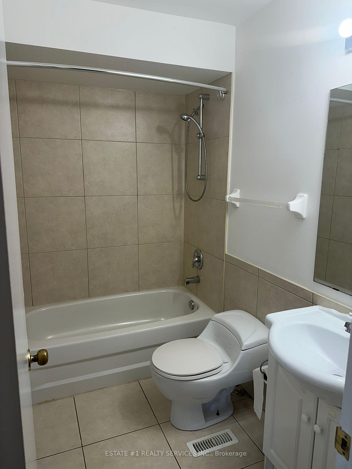Photo 26 of 12 Rougehaven Way, Markham, Vinegar Hill — HOMEH