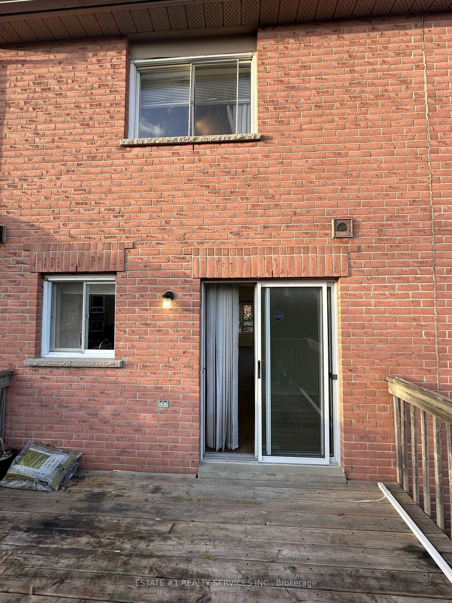 Photo 37 of 12 Rougehaven Way, Markham, Vinegar Hill — HOMEH