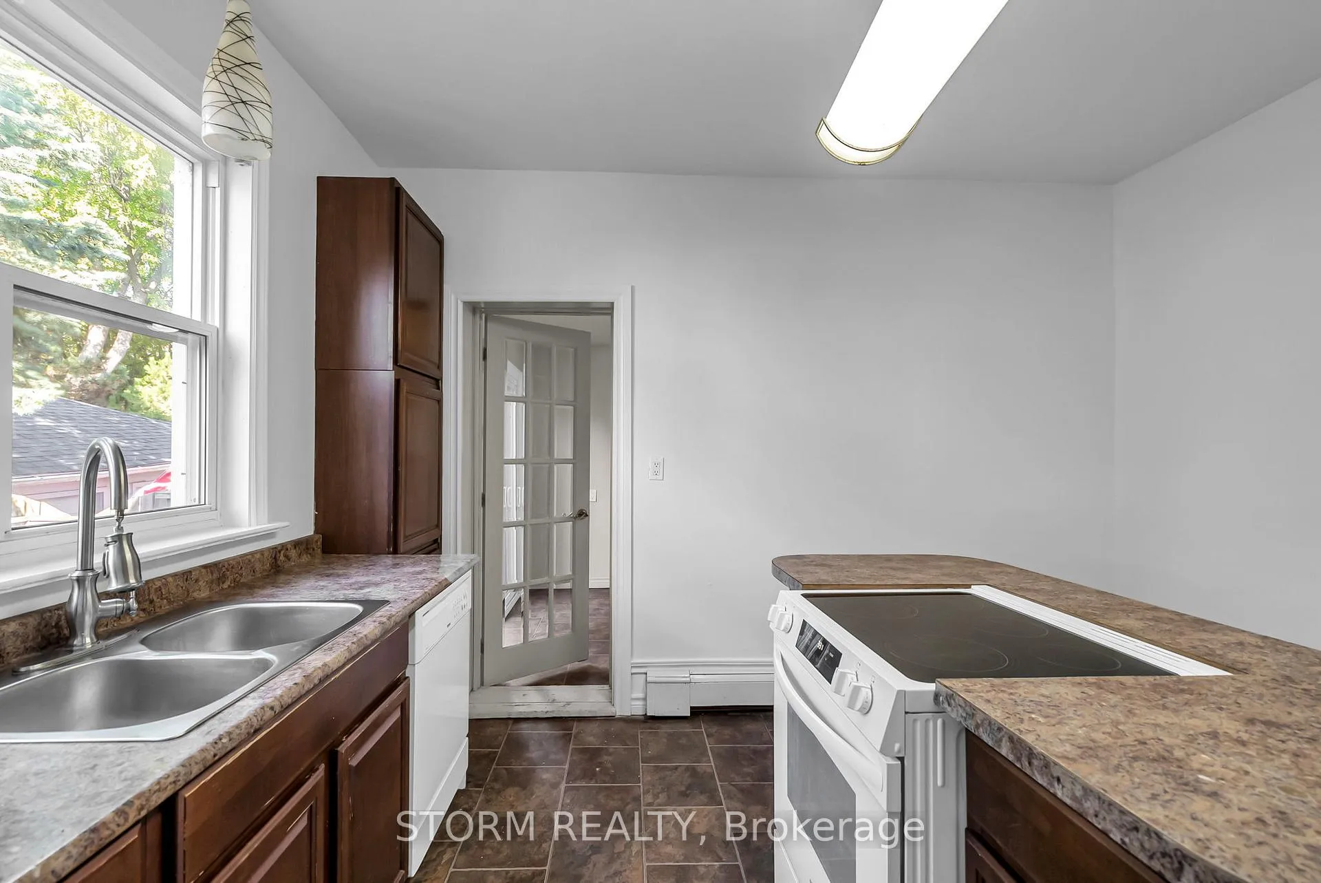 Photo 16 of 239 1st Street E, Cornwall — HOMEH