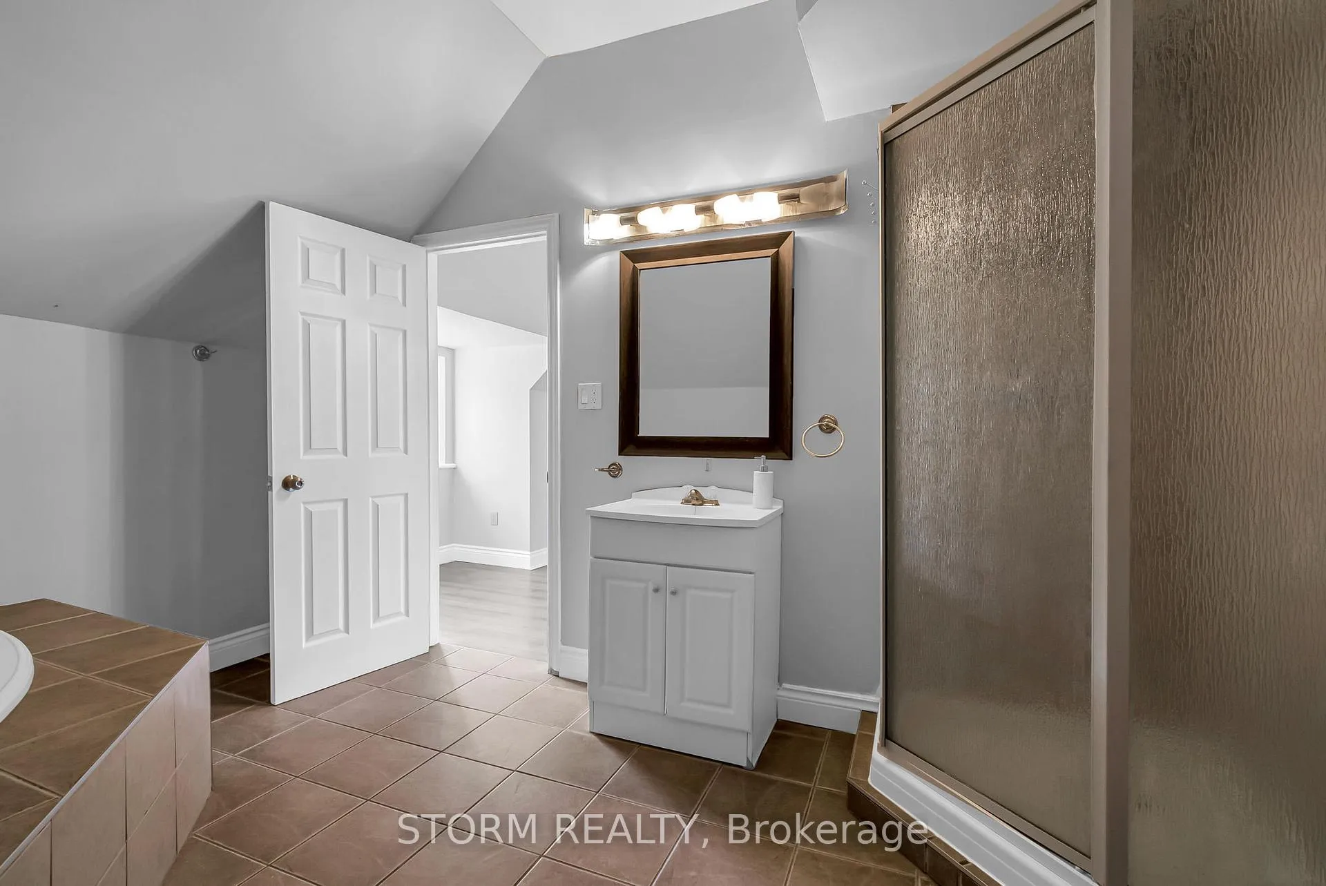 Photo 44 of 239 1st Street E, Cornwall — HOMEH