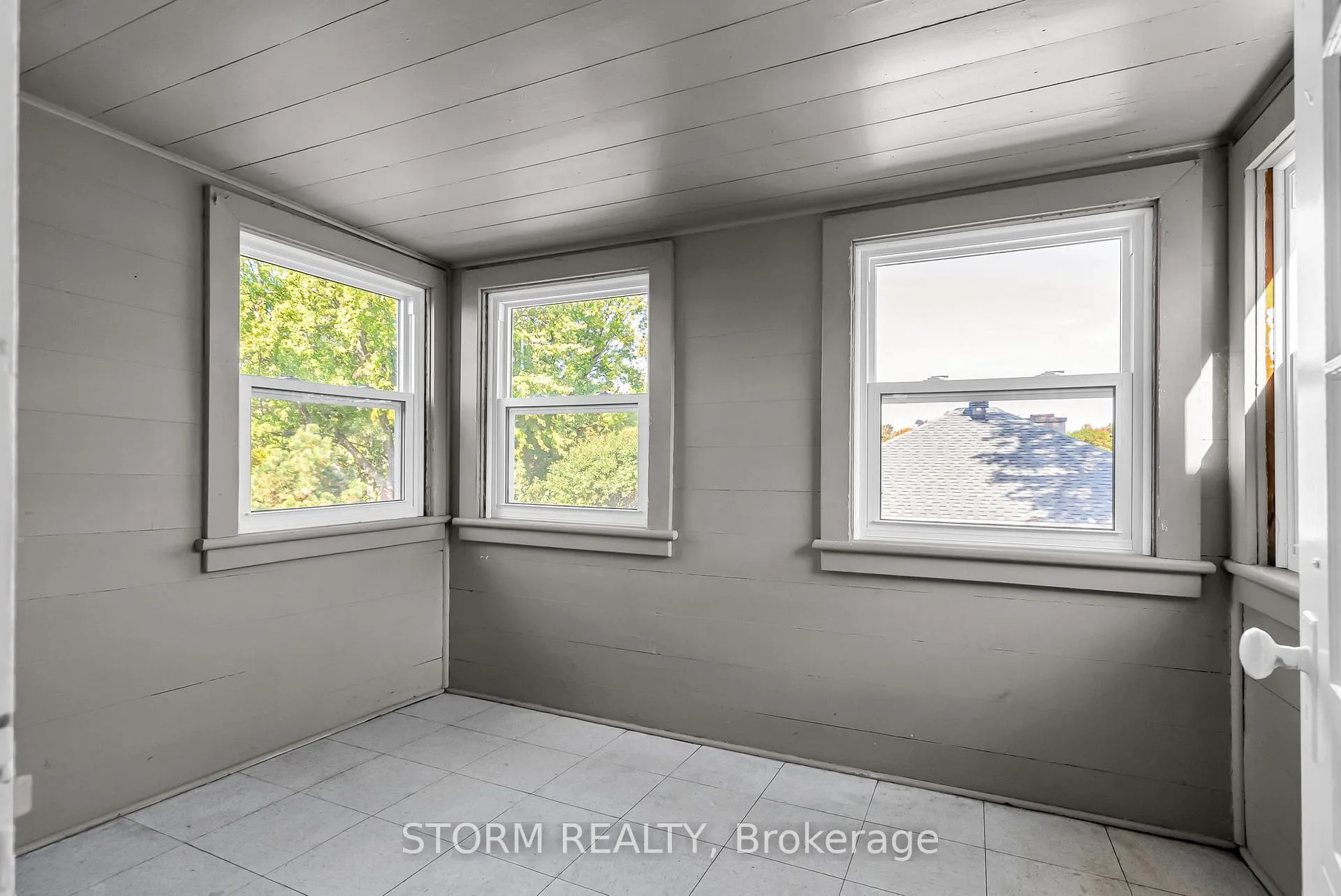 Photo 45 of 239 1st Street E, Cornwall — HOMEH
