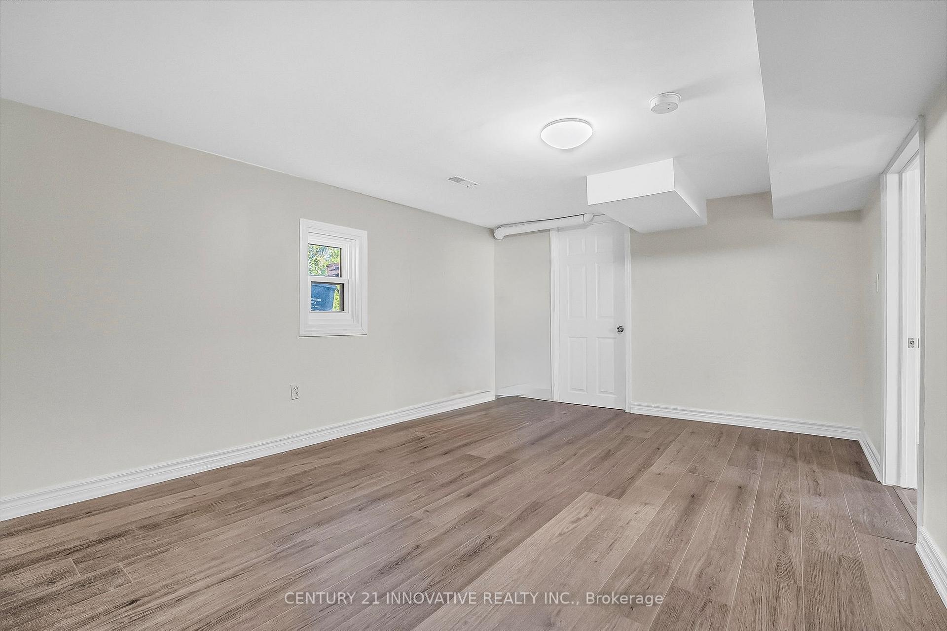 Photo 15 of 612 Simcoe Street, Brock, Beaverton — HOMEH
