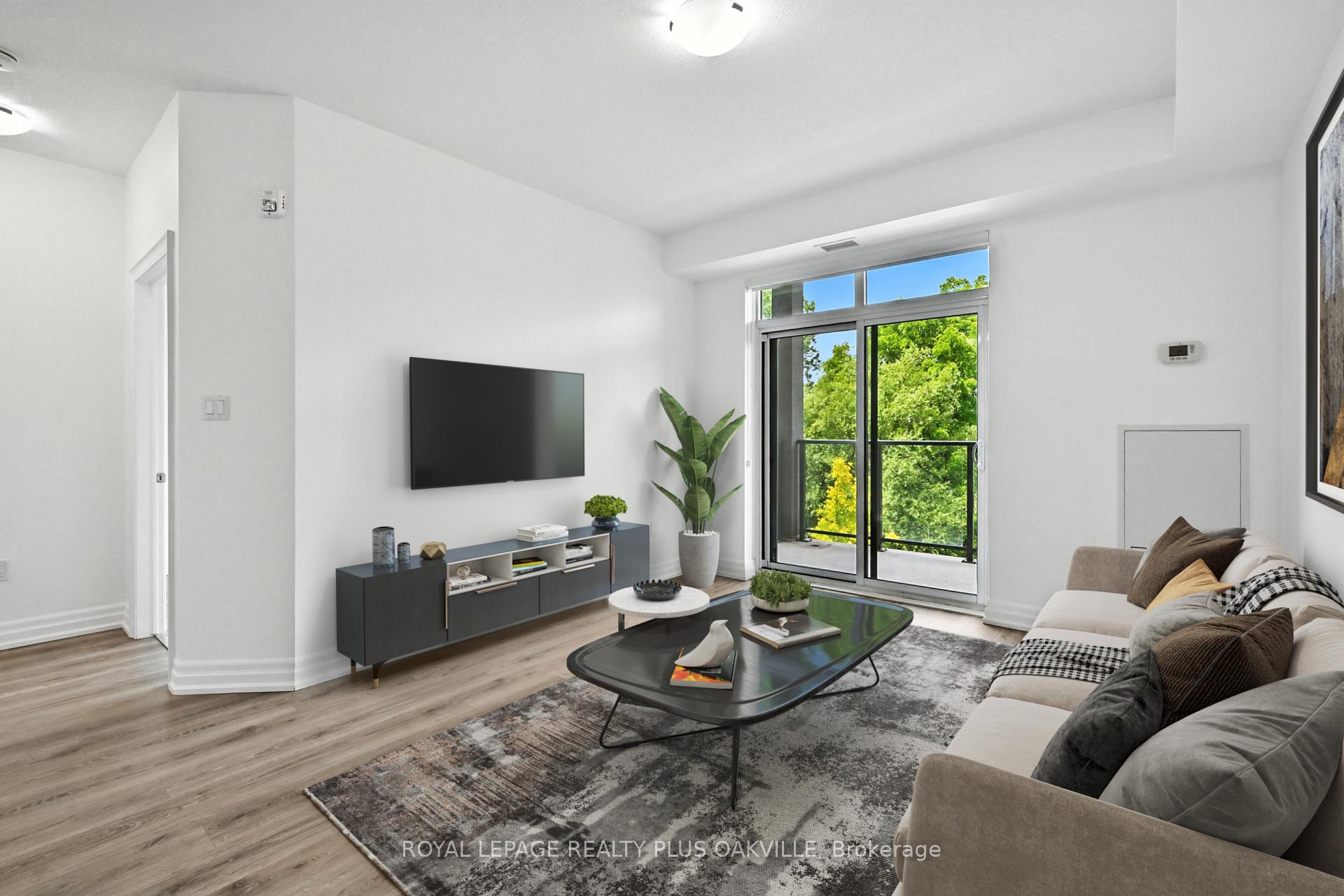 Photo 5 of Unit 316, 125 Shoreview Place, Hamilton, Lakeshore — HOMEH