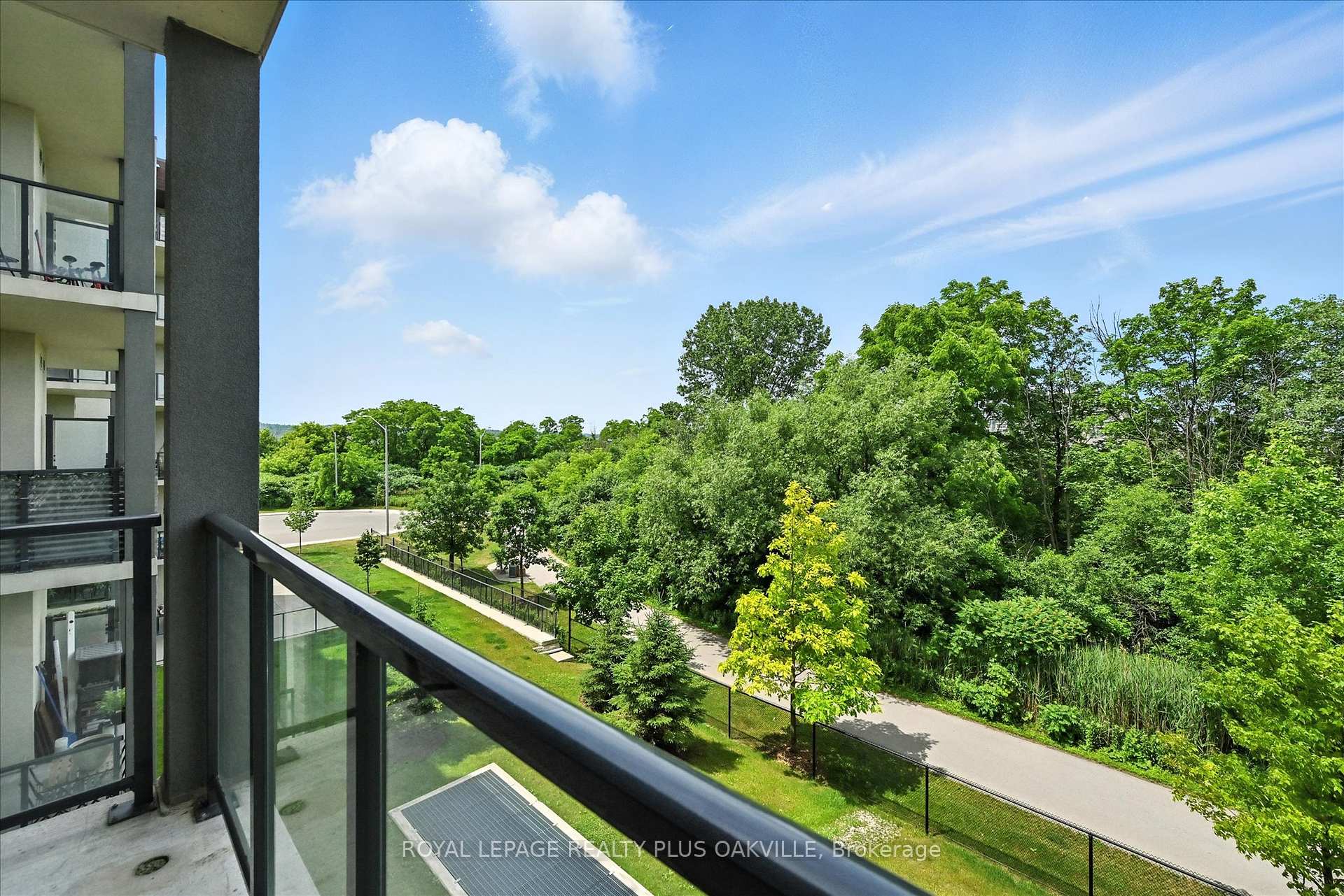 Photo 12 of Unit 316, 125 Shoreview Place, Hamilton, Lakeshore — HOMEH